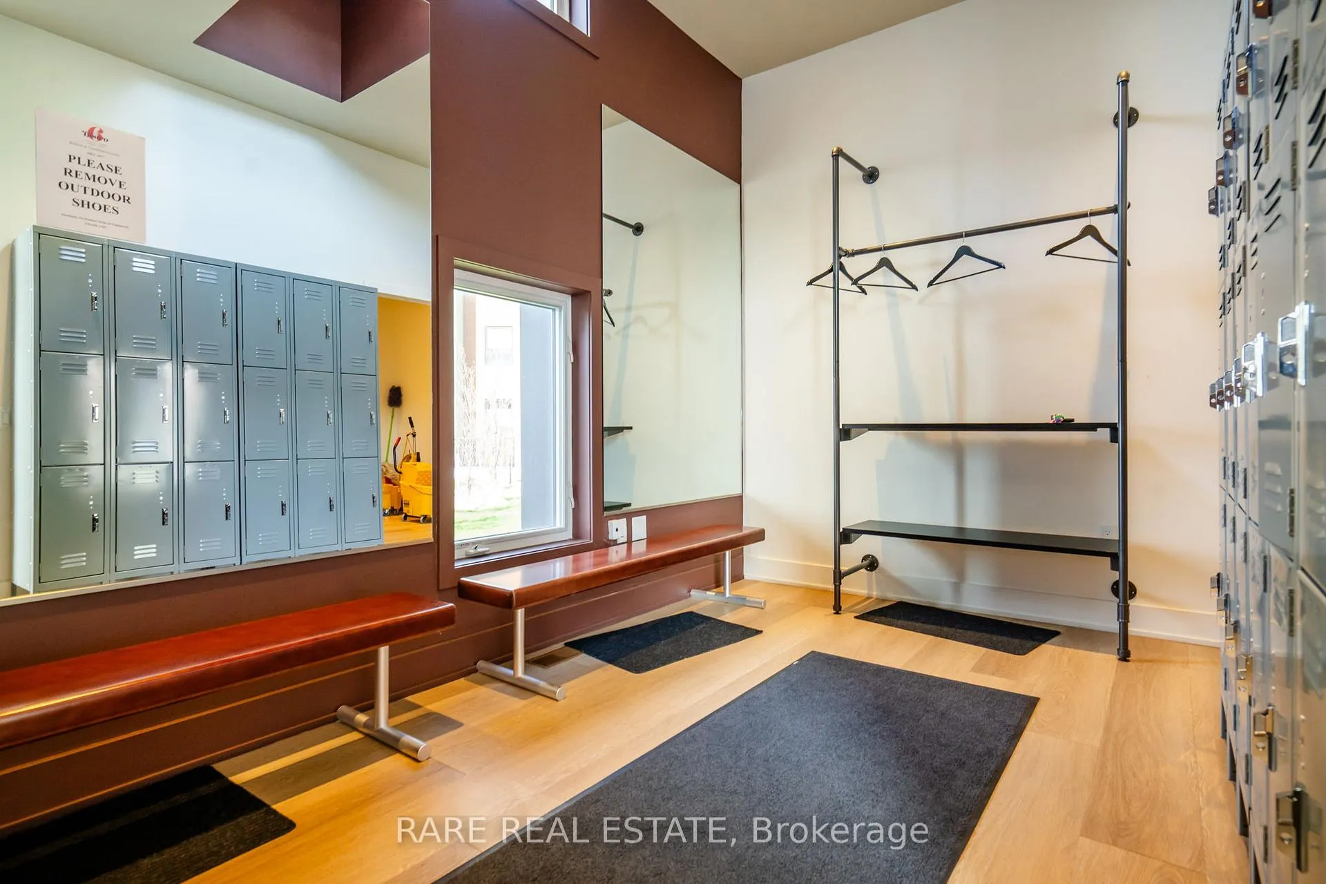 Photo 24 of Unit 411, 5 Chef Lane, Barrie, Rural Barrie Southeast — HOMEH