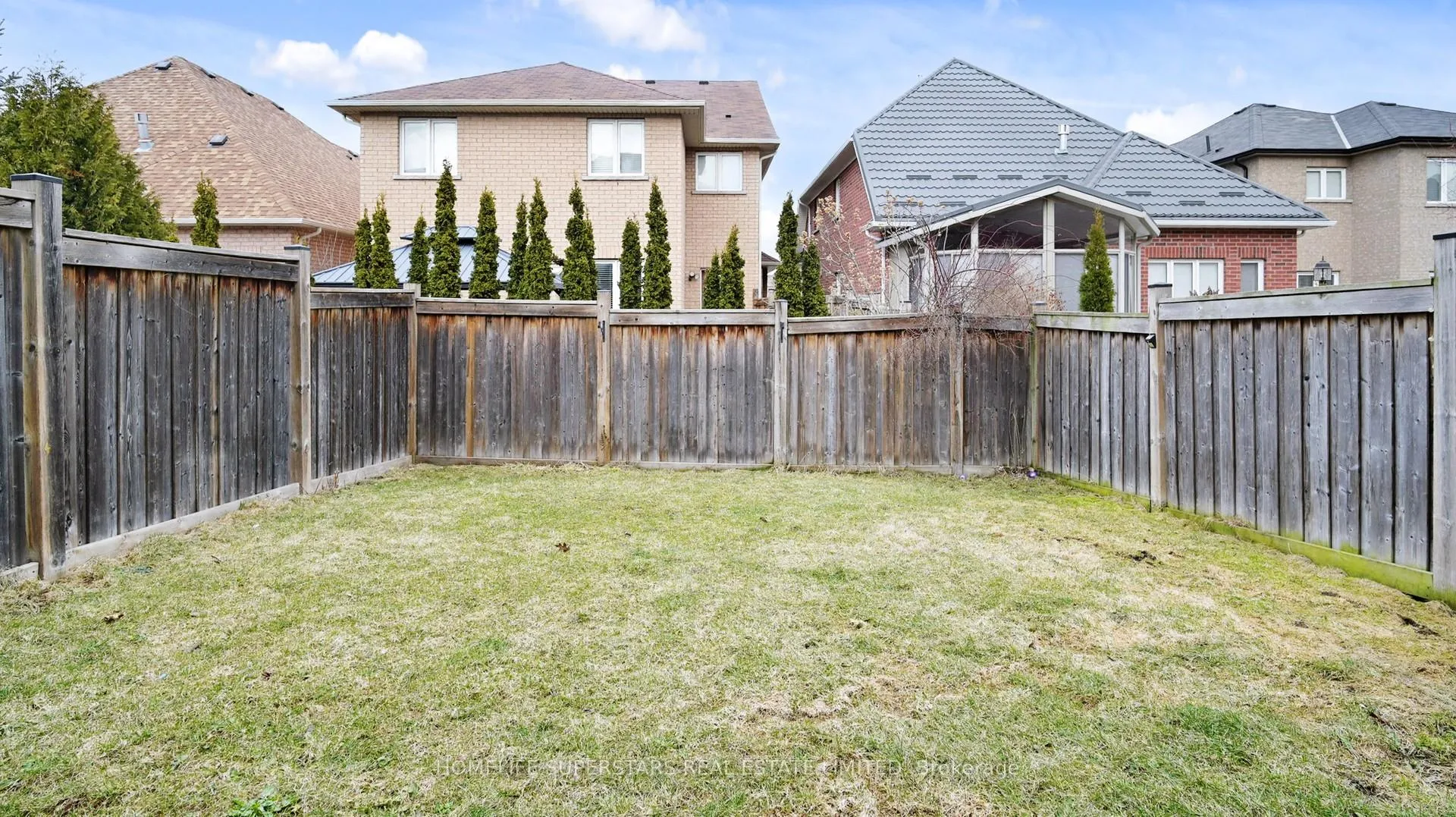 Photo 48 of 751 Agnew Crescent E, Milton, Beaty — HOMEH