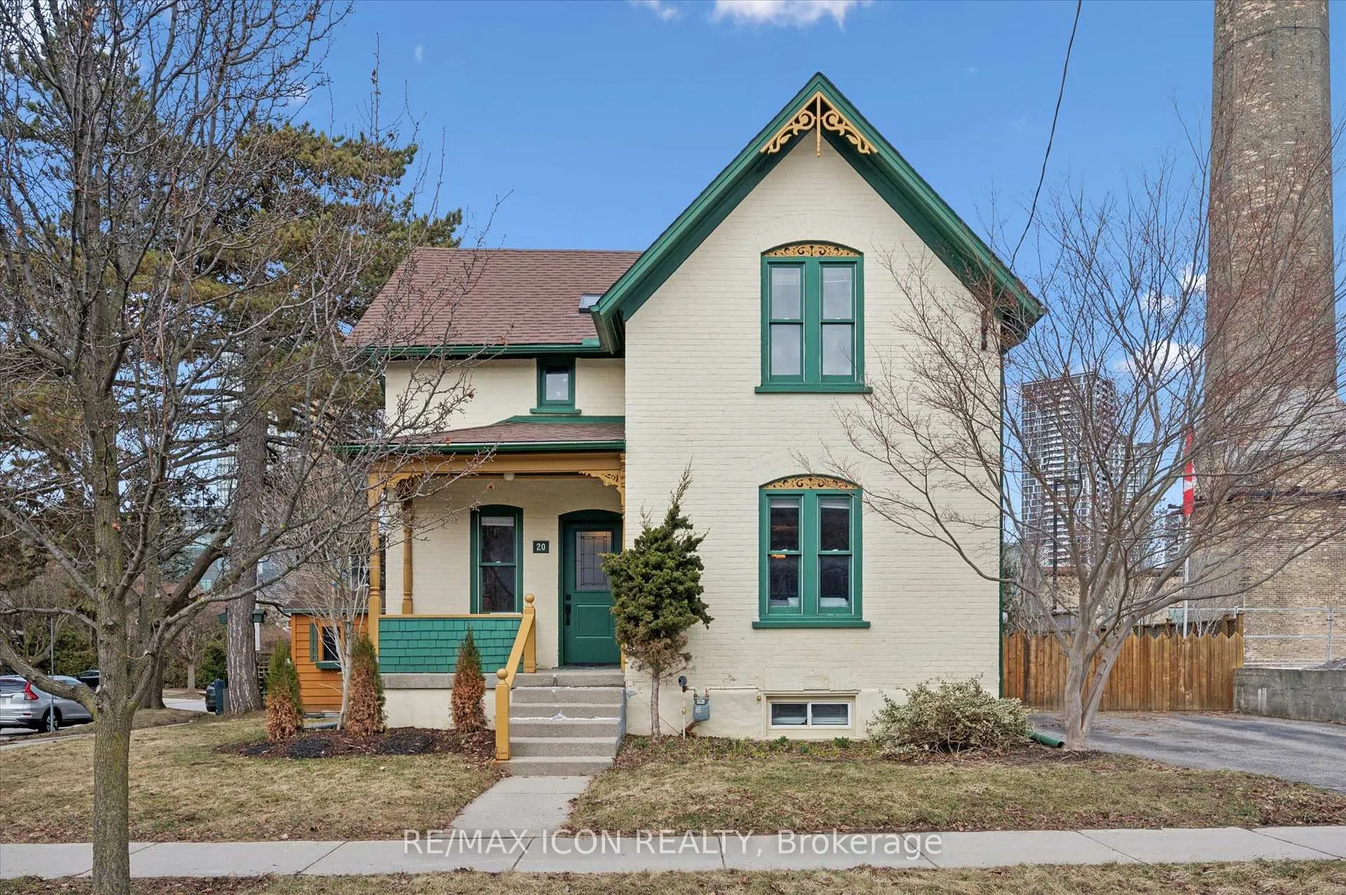 Photo 1 of 20 Linden Avenue, Kitchener — HOMEH