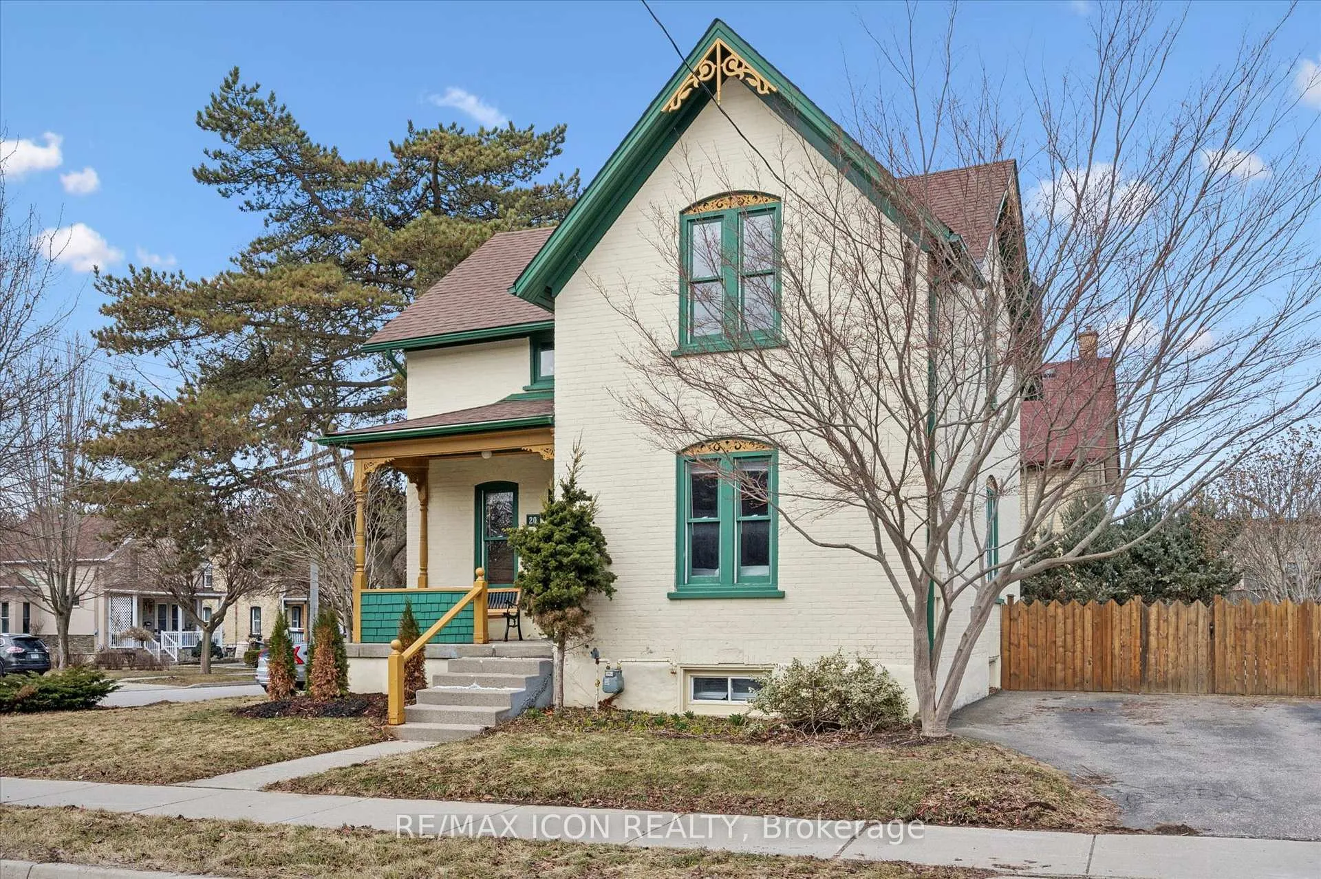 Photo 2 of 20 Linden Avenue, Kitchener — HOMEH