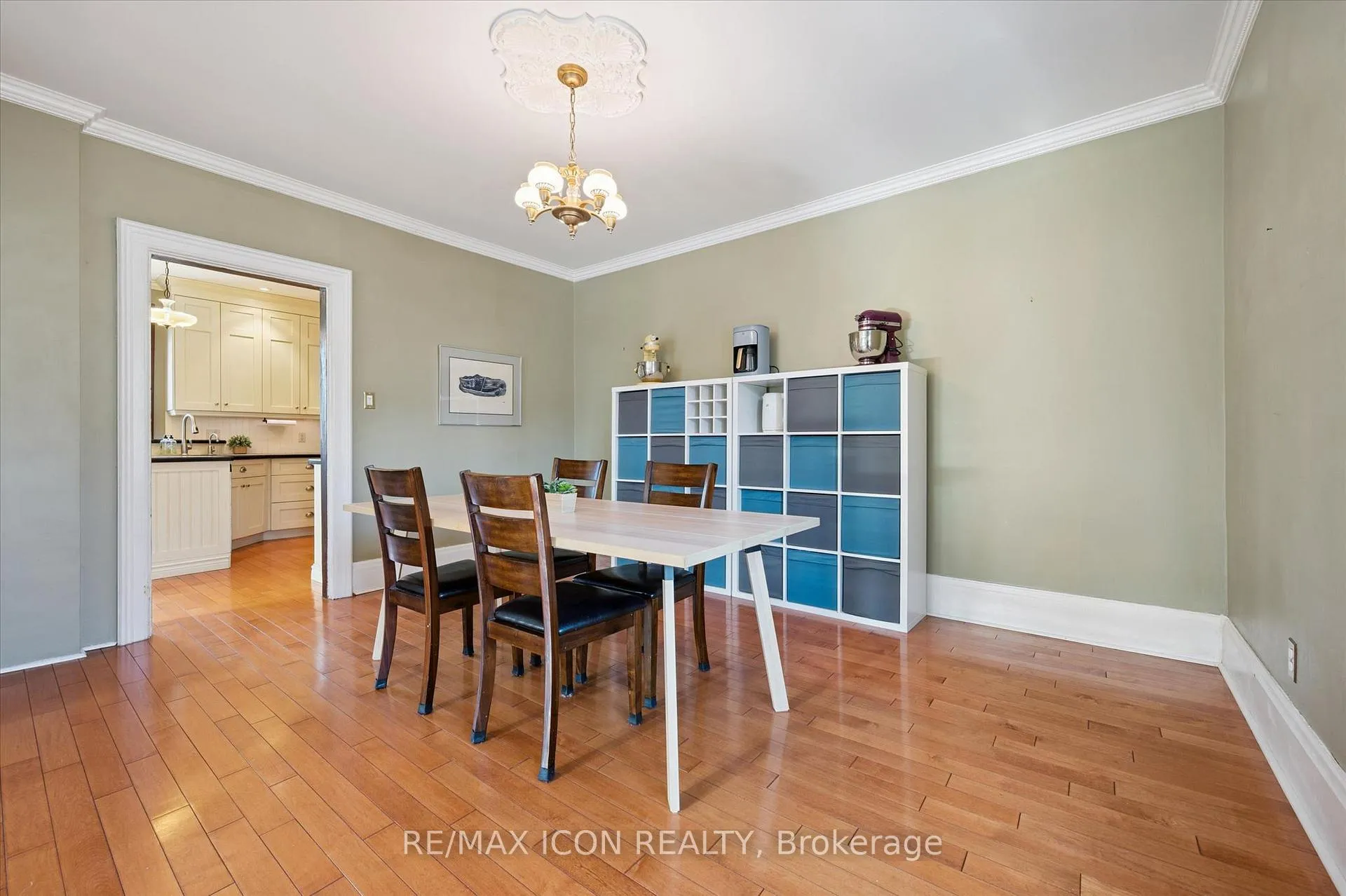 Photo 9 of 20 Linden Avenue, Kitchener — HOMEH
