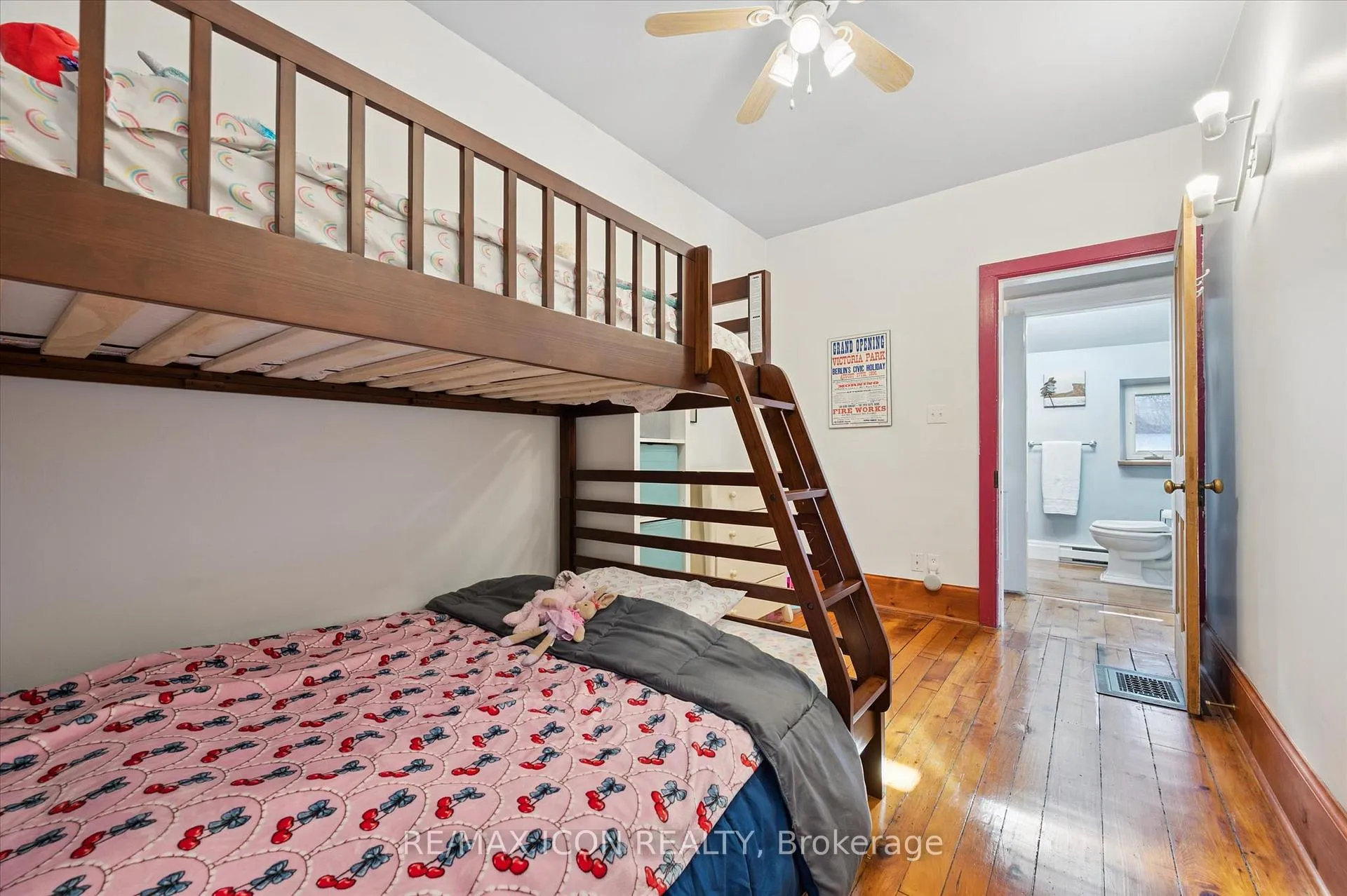 Photo 19 of 20 Linden Avenue, Kitchener — HOMEH