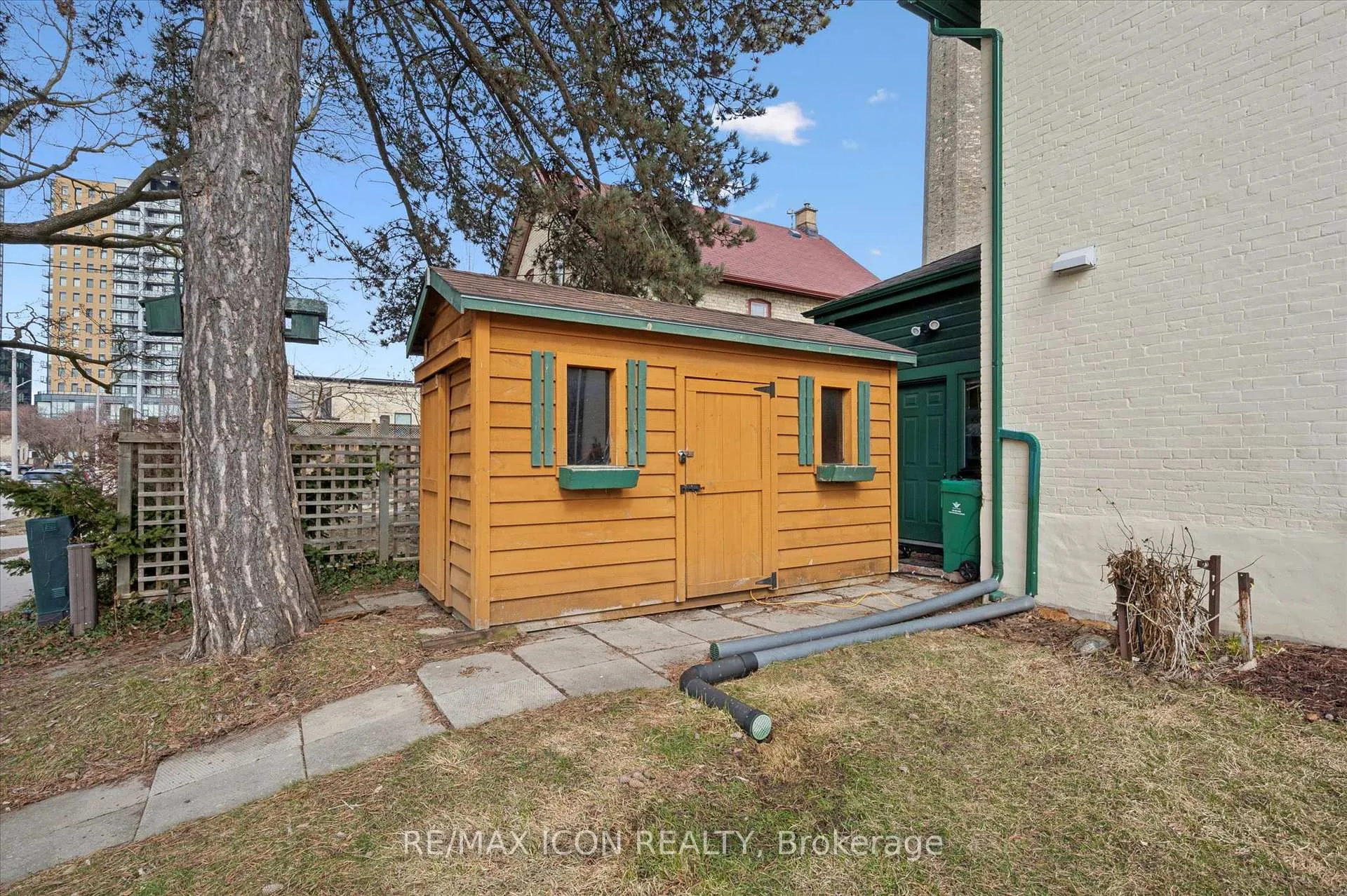 Photo 30 of 20 Linden Avenue, Kitchener — HOMEH