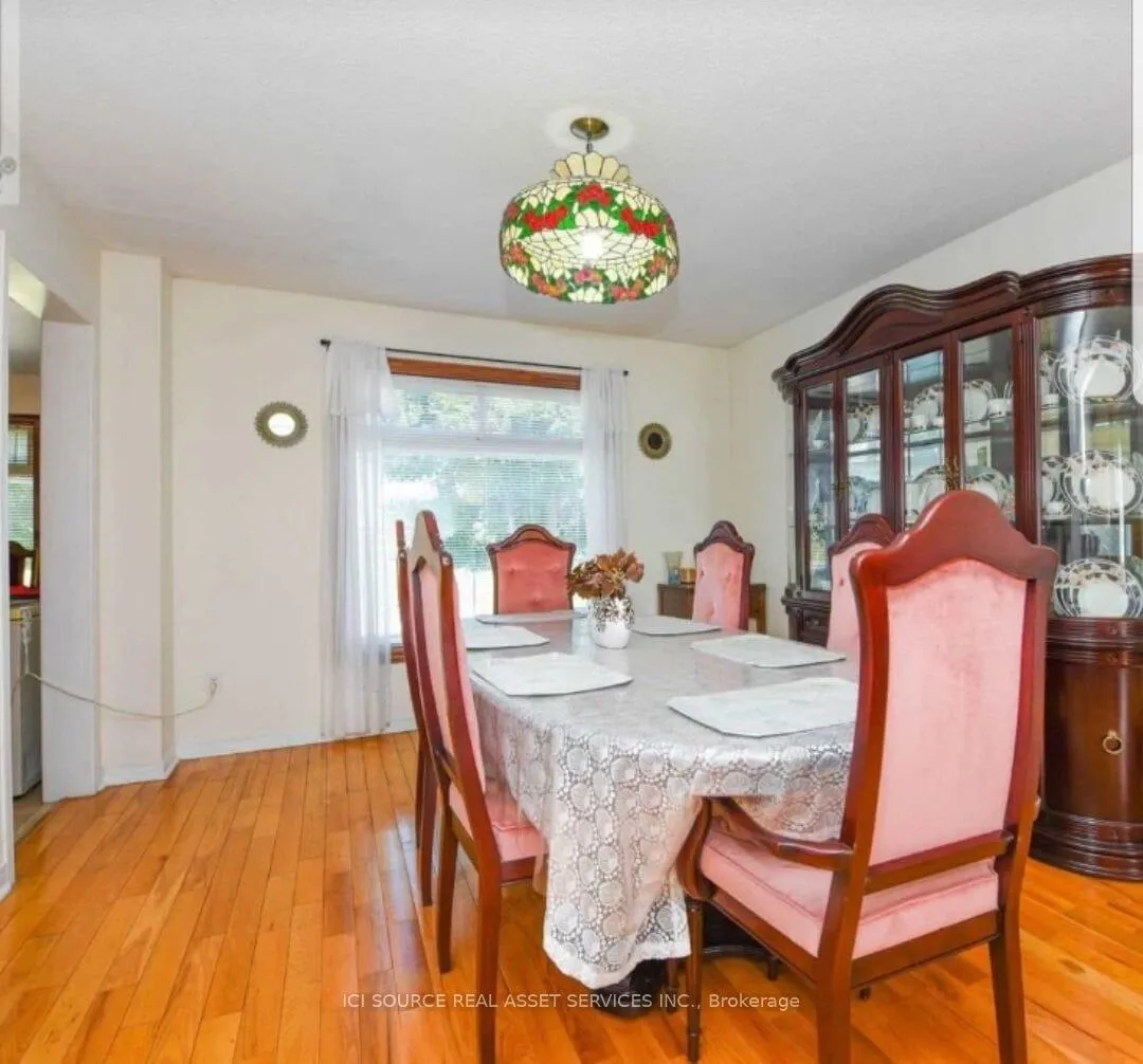 Photo 7 of 20 Plover Place, Brampton, Fletcher's Creek South — HOMEH