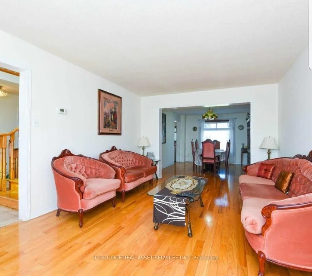 Photo 8 of 20 Plover Place, Brampton, Fletcher's Creek South — HOMEH