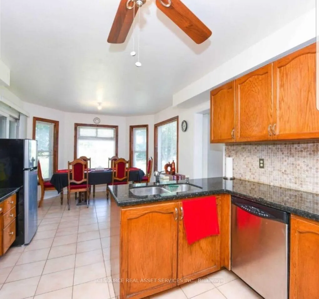 Photo 12 of 20 Plover Place, Brampton, Fletcher's Creek South — HOMEH