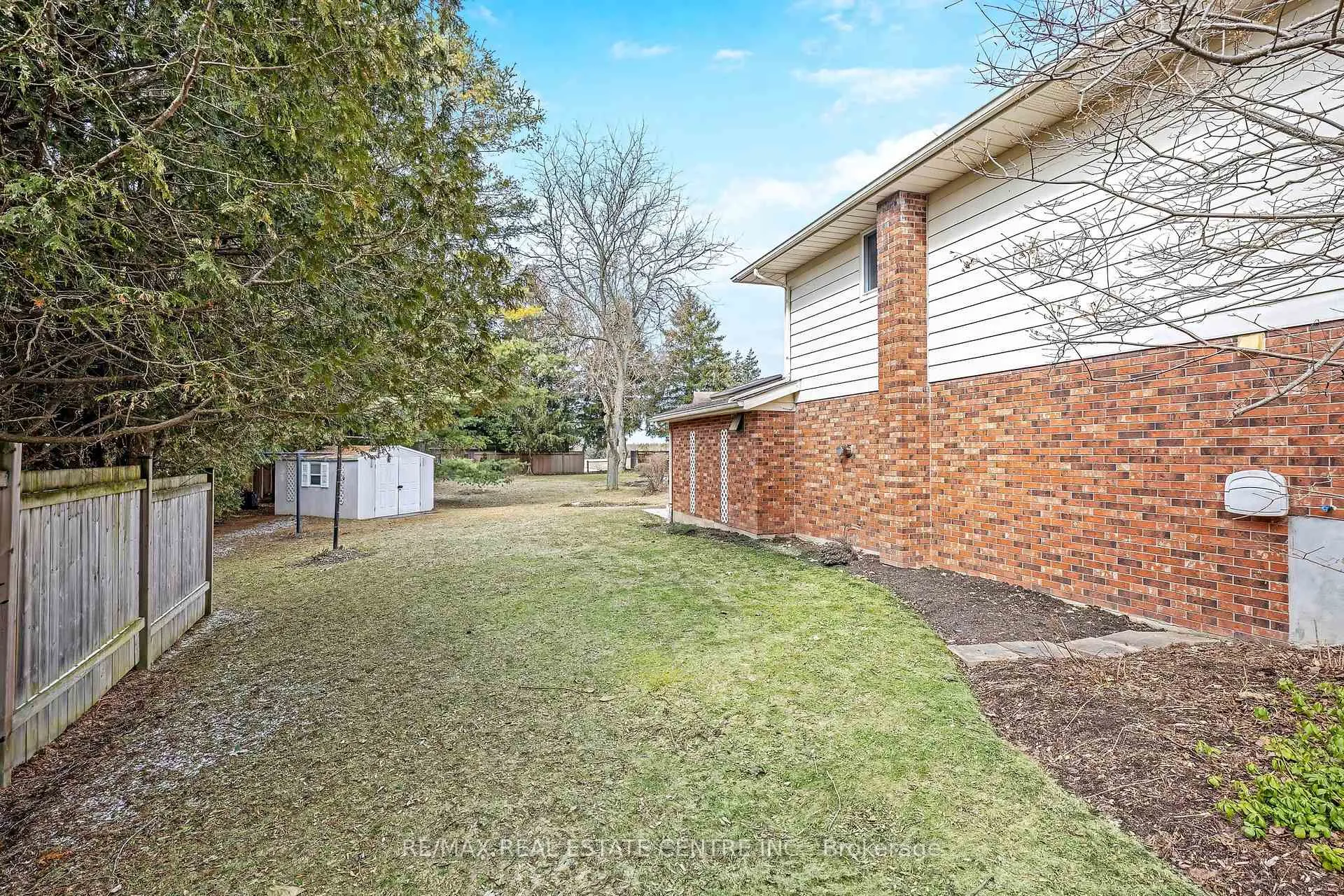 Photo 2 of 9 Cloverdale Crescent, Wilmot — HOMEH
