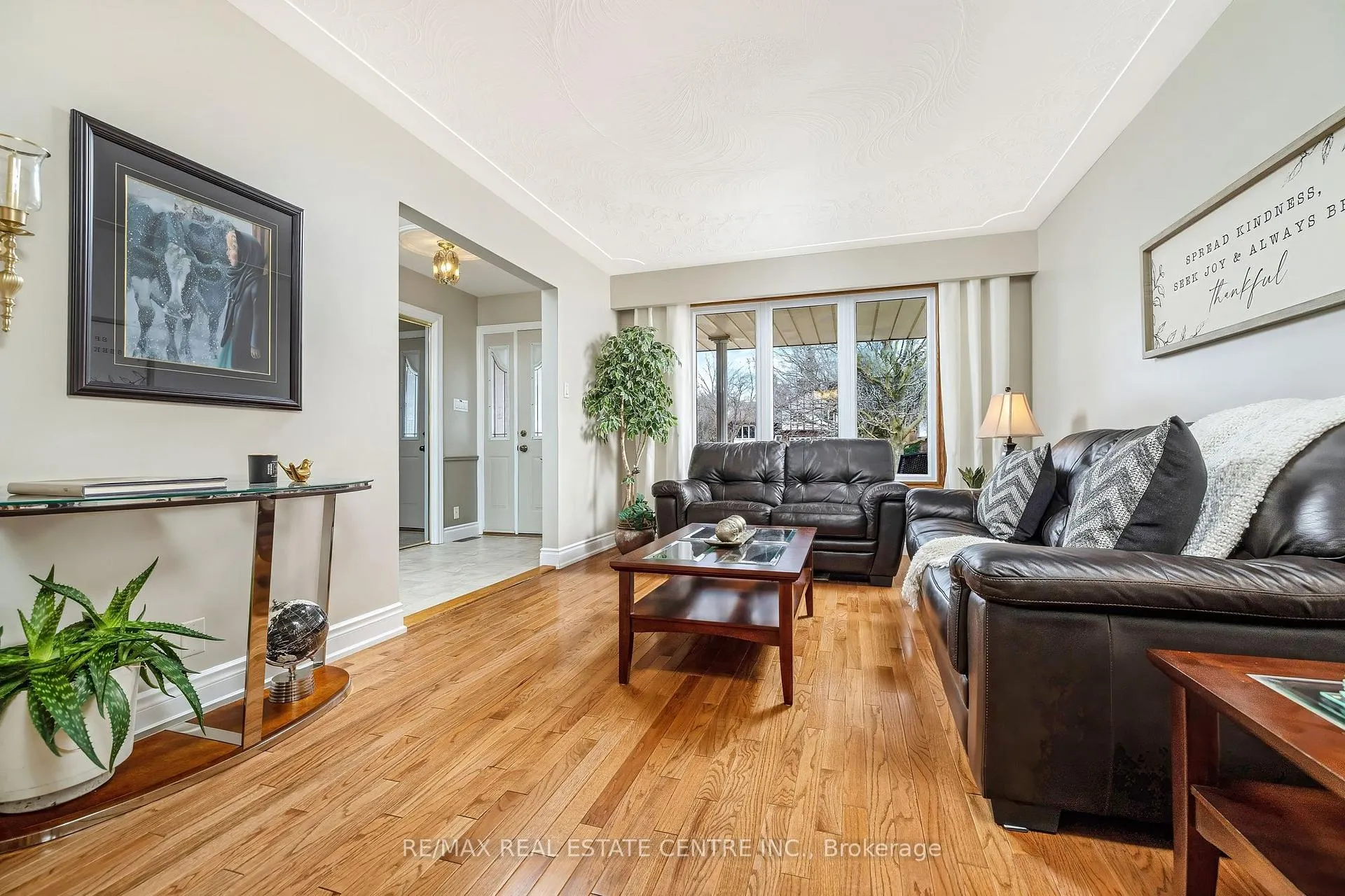 Photo 9 of 9 Cloverdale Crescent, Wilmot — HOMEH