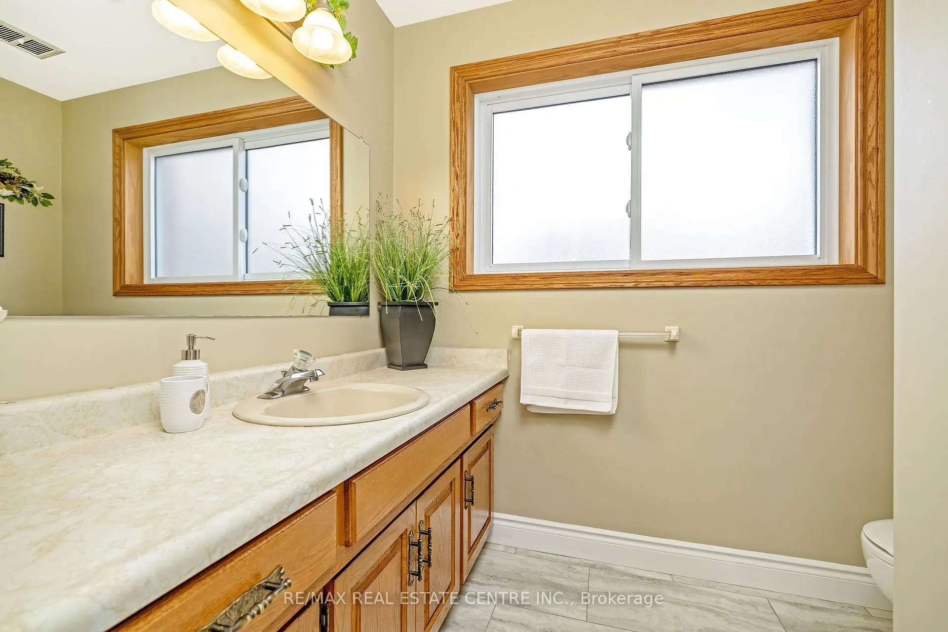 Photo 20 of 9 Cloverdale Crescent, Wilmot — HOMEH