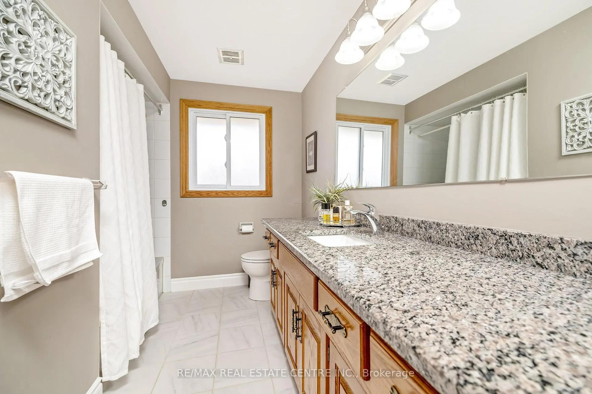 Photo 26 of 9 Cloverdale Crescent, Wilmot — HOMEH