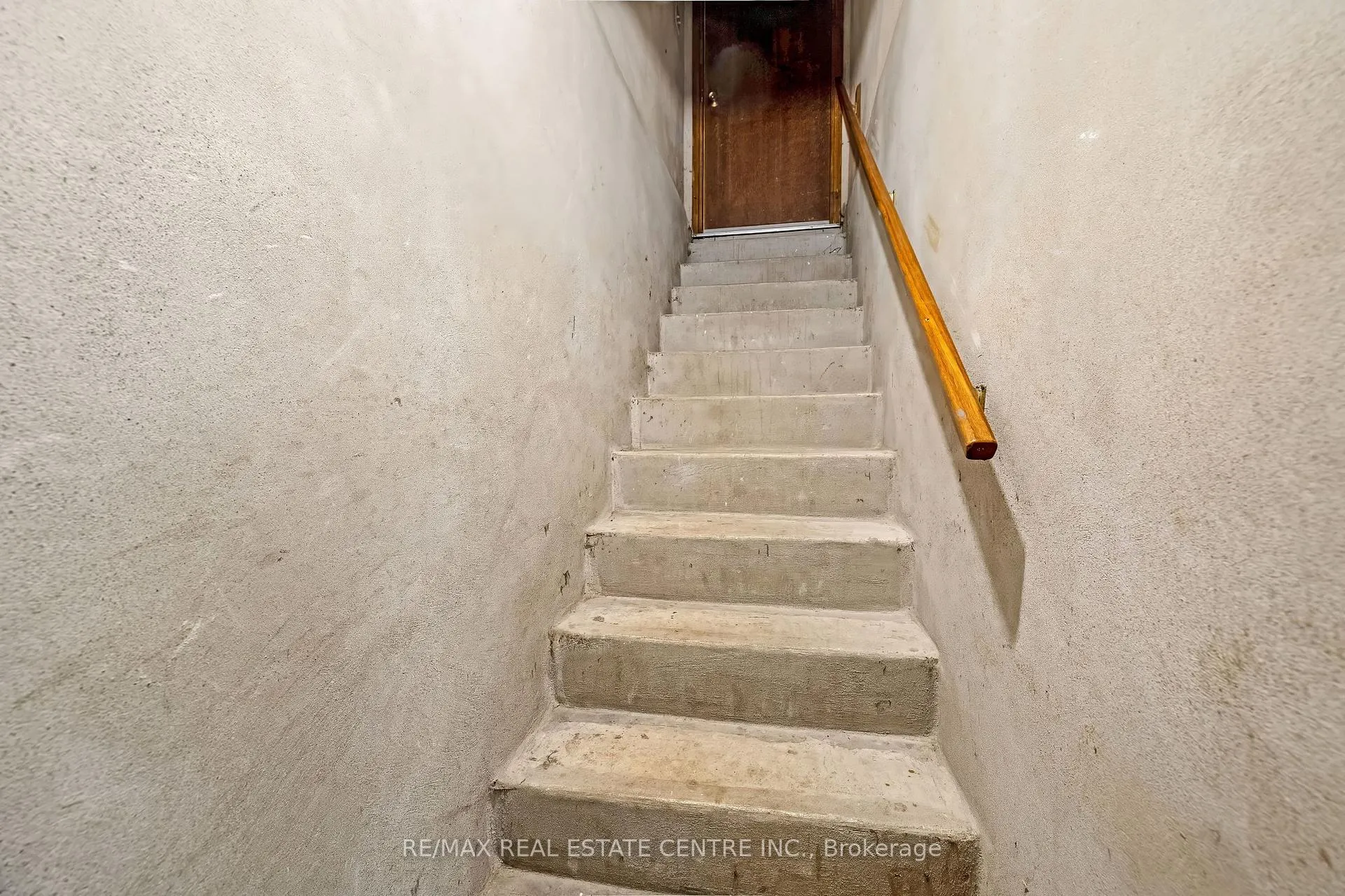 Photo 31 of 9 Cloverdale Crescent, Wilmot — HOMEH
