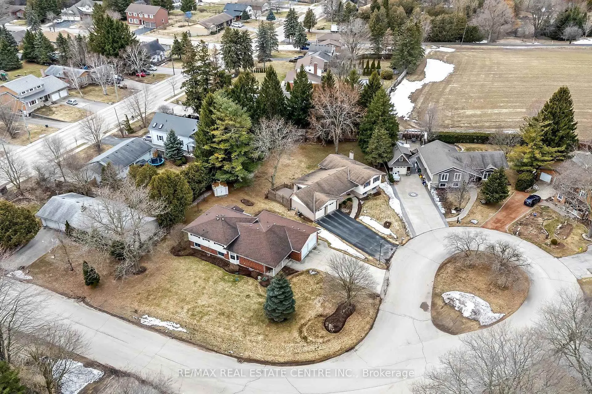 Photo 33 of 9 Cloverdale Crescent, Wilmot — HOMEH