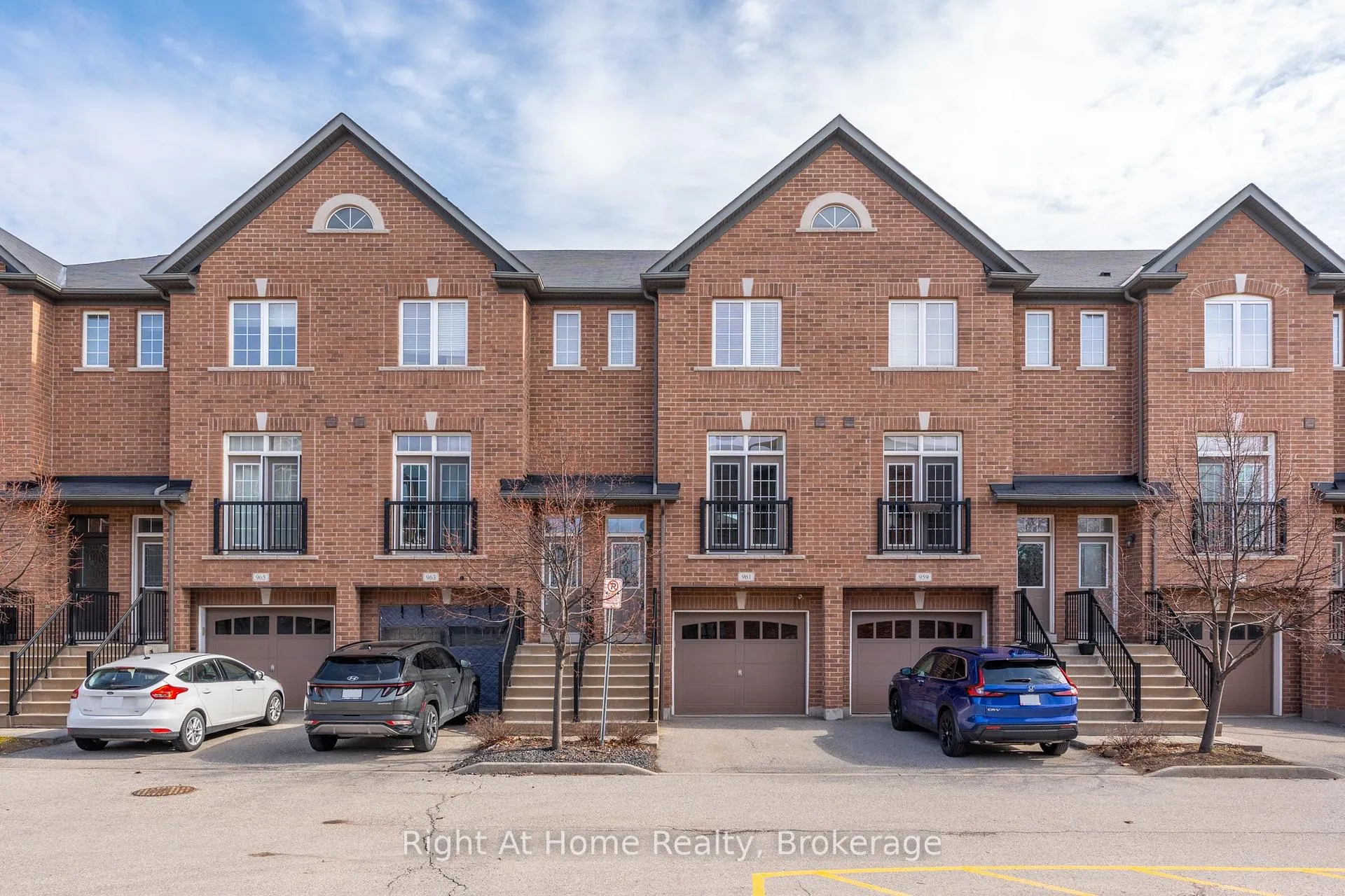 Photo 1 of 961 Reimer Common, Burlington, Freeman — HOMEH
