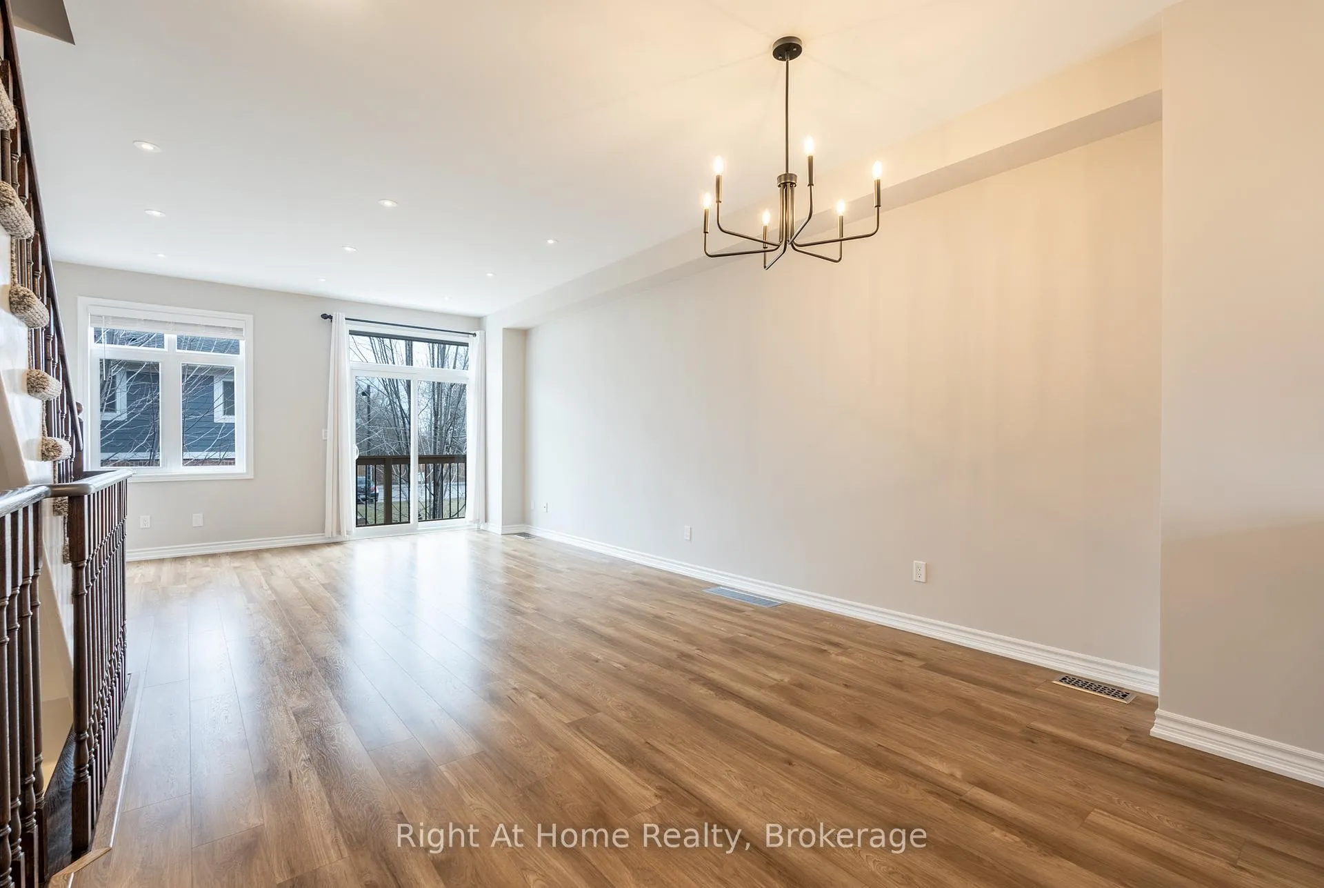 Photo 7 of 961 Reimer Common, Burlington, Freeman — HOMEH