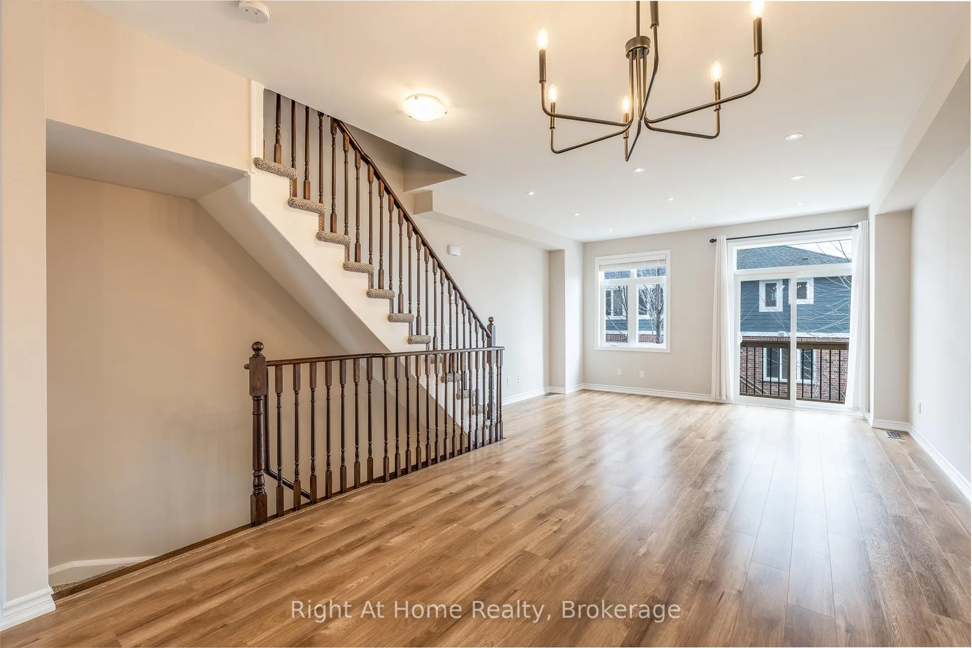 Photo 8 of 961 Reimer Common, Burlington, Freeman — HOMEH