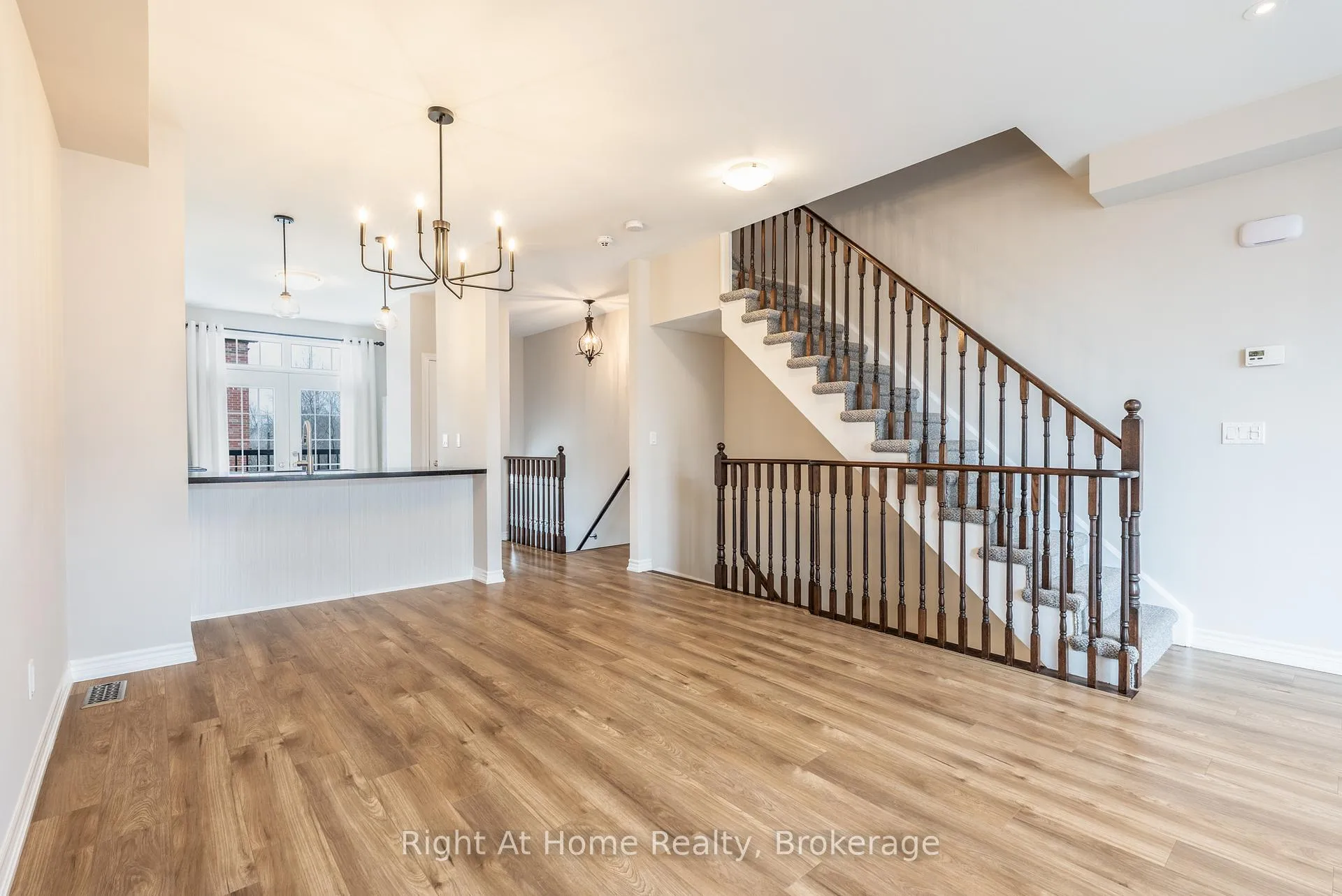 Photo 12 of 961 Reimer Common, Burlington, Freeman — HOMEH