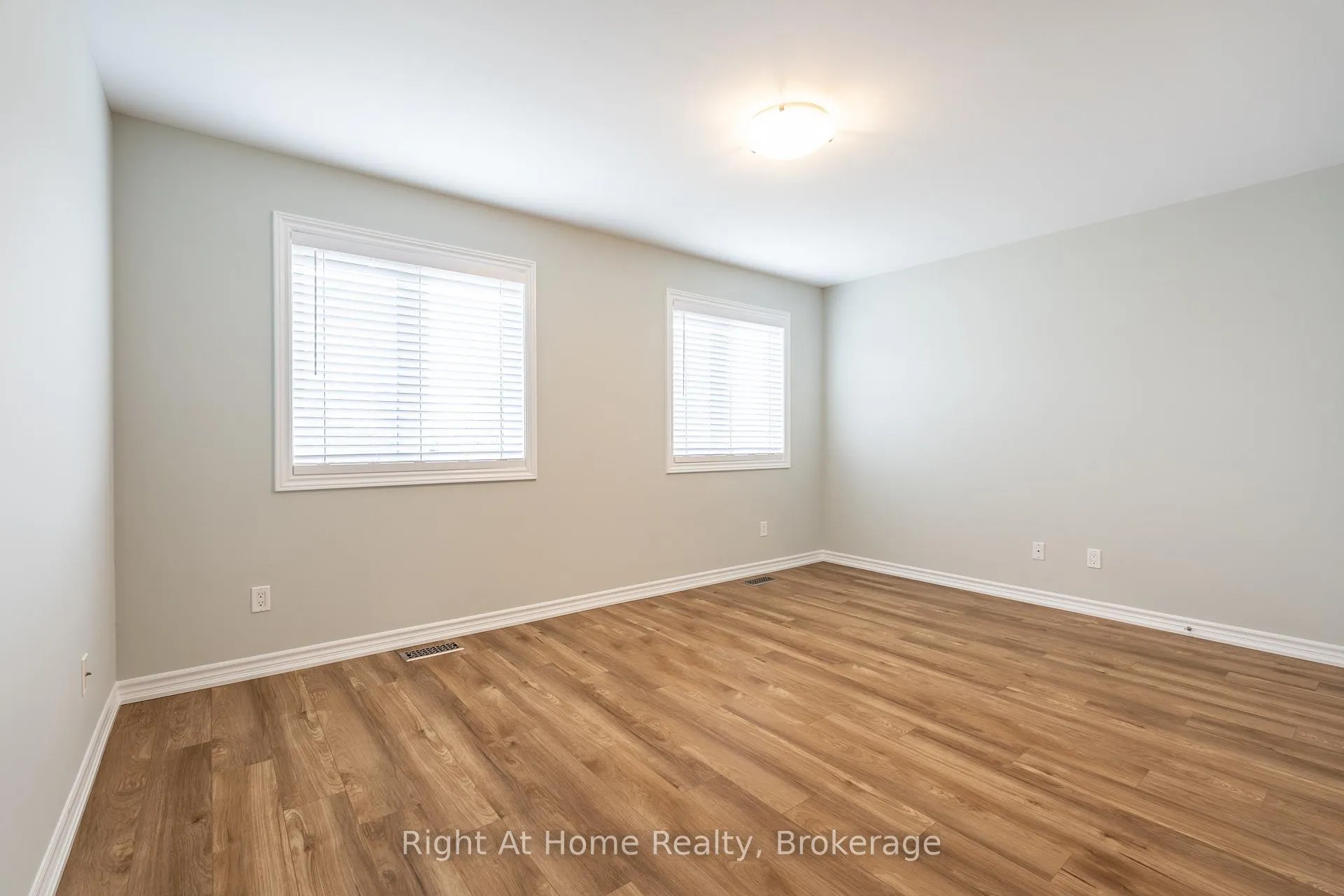 Photo 20 of 961 Reimer Common, Burlington, Freeman — HOMEH