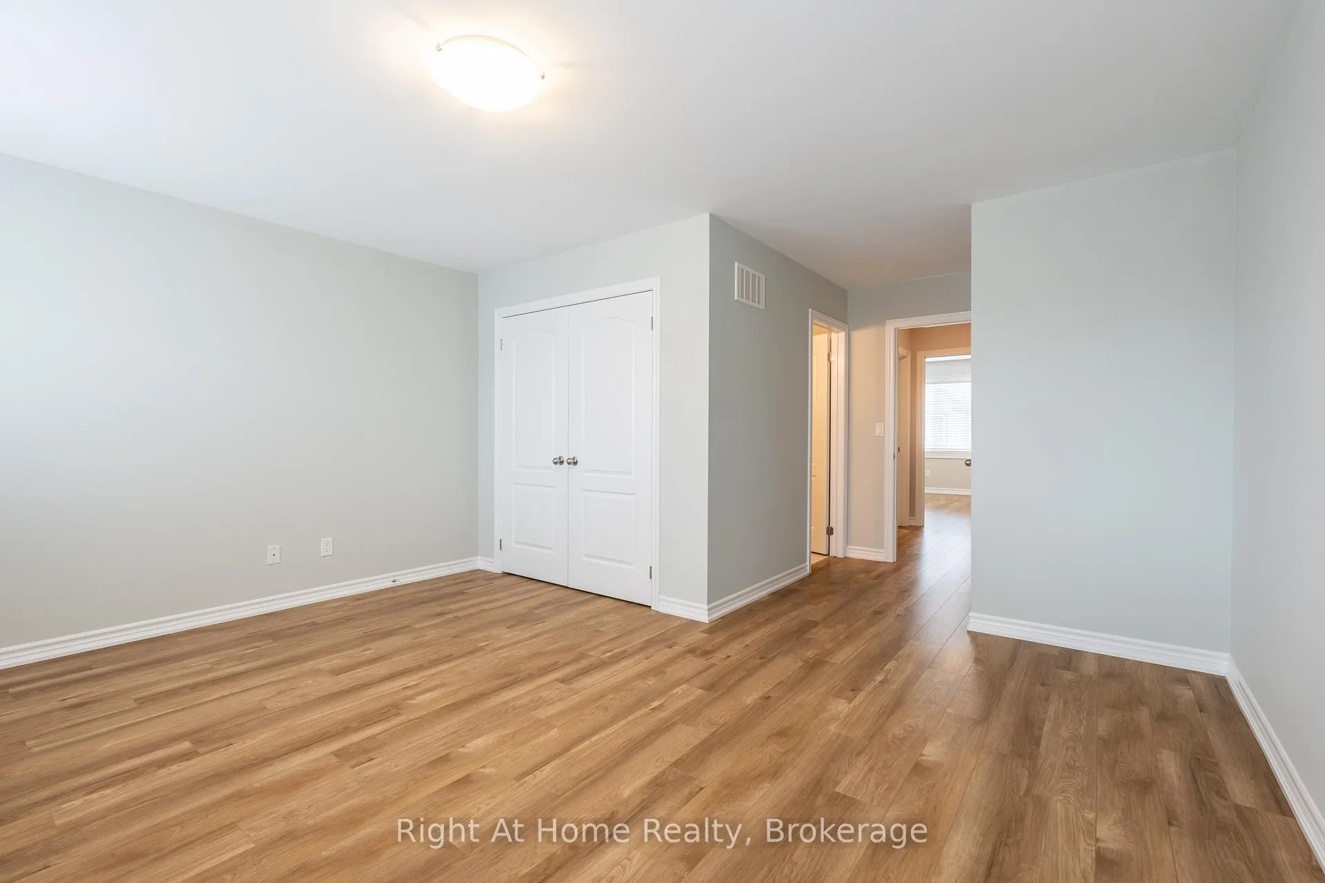 Photo 22 of 961 Reimer Common, Burlington, Freeman — HOMEH