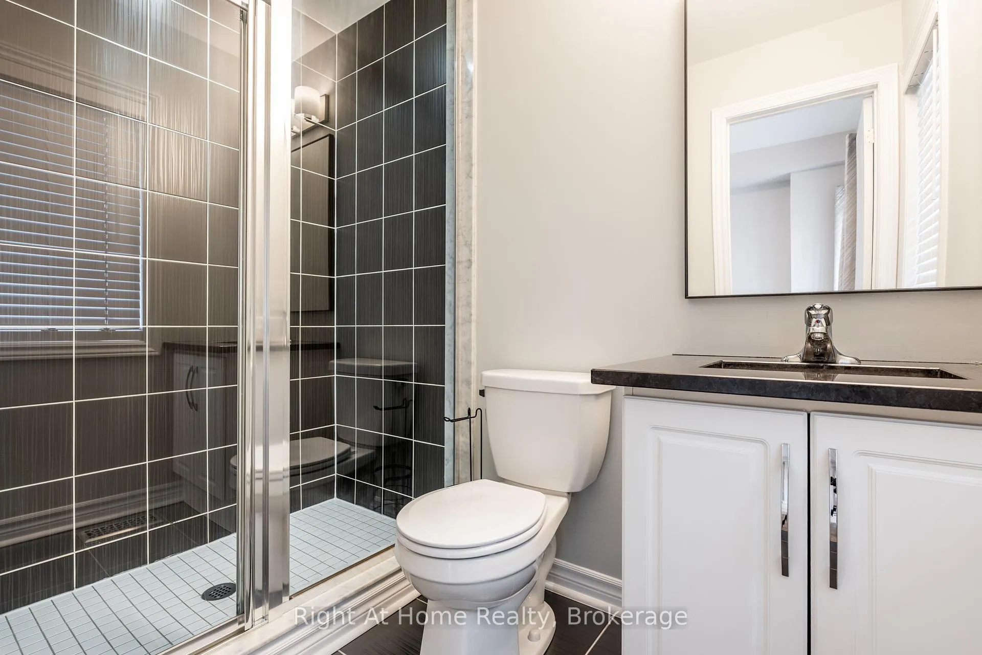Photo 30 of 961 Reimer Common, Burlington, Freeman — HOMEH