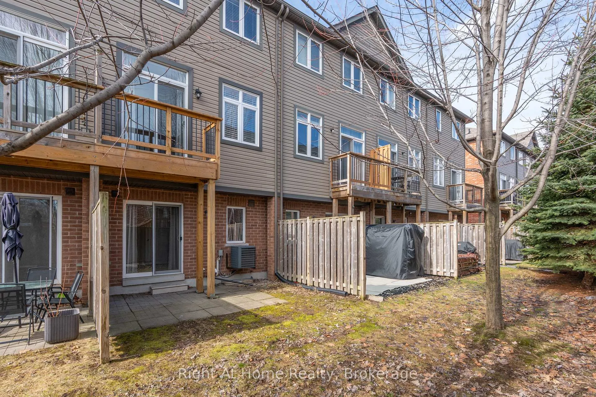 Photo 33 of 961 Reimer Common, Burlington, Freeman — HOMEH