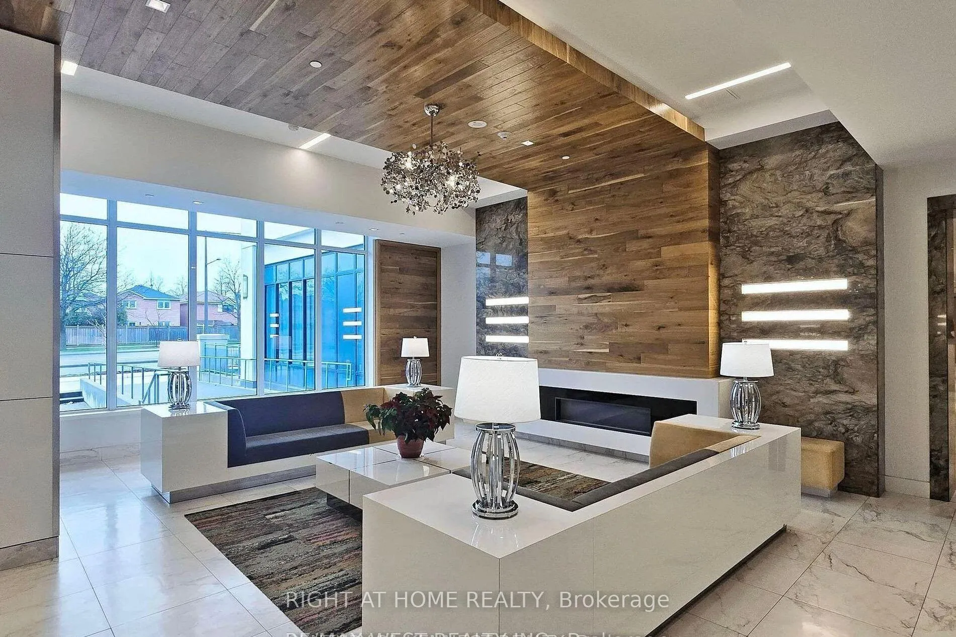 Photo 2 of Unit 628, 7900 Bathurst Street, Vaughan, Beverley Glen — HOMEH