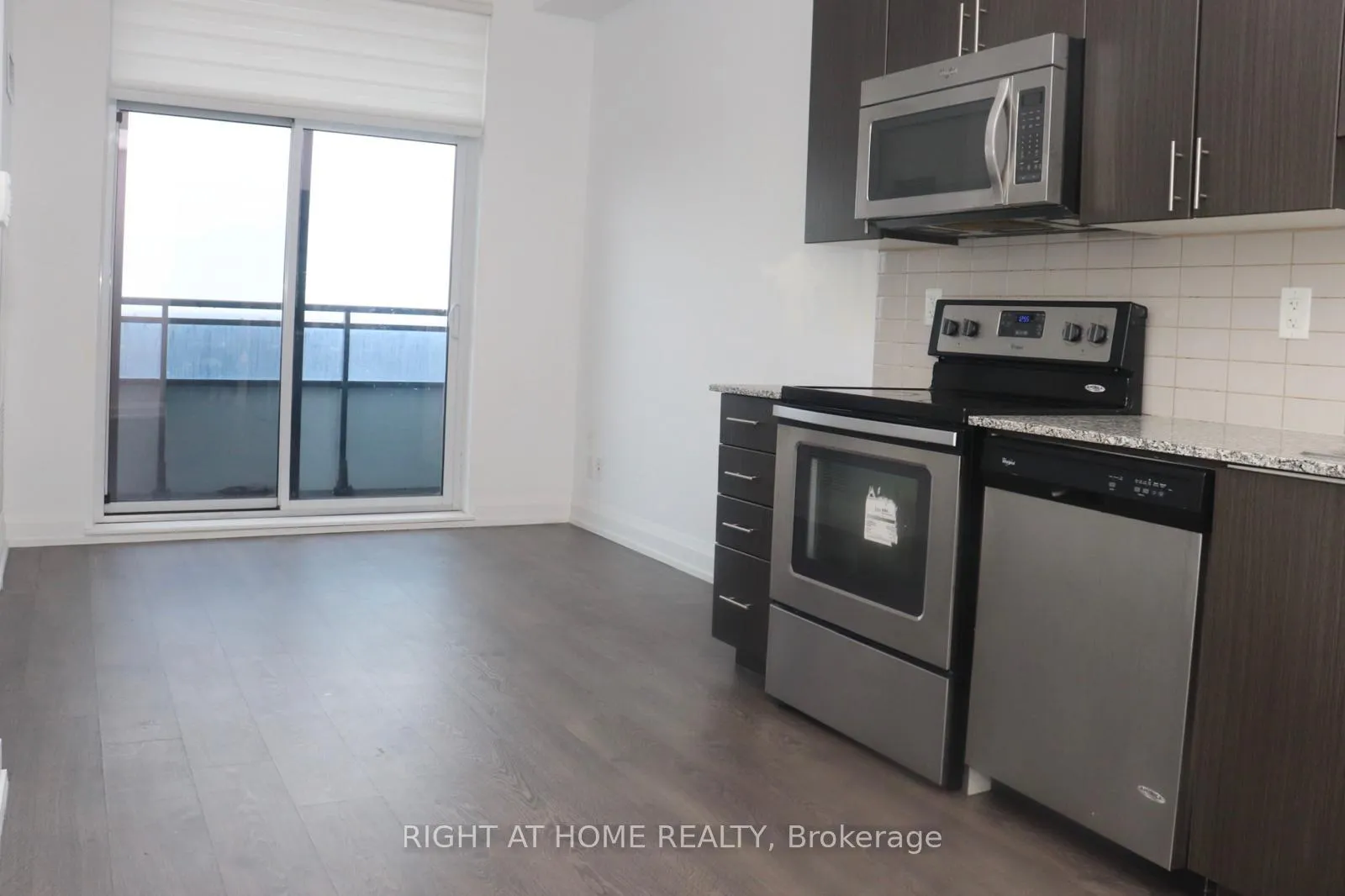 Photo 3 of Unit 628, 7900 Bathurst Street, Vaughan, Beverley Glen — HOMEH