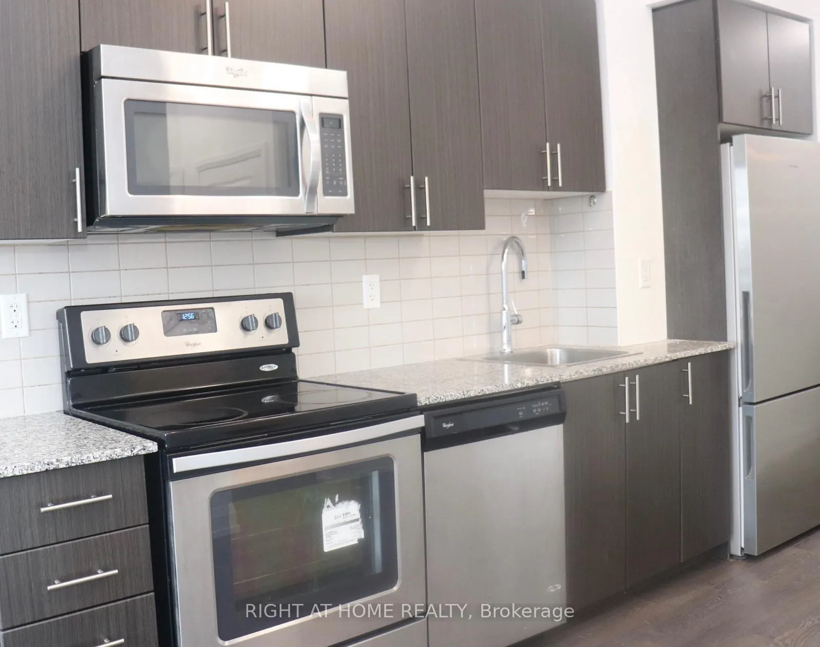 Photo 7 of Unit 628, 7900 Bathurst Street, Vaughan, Beverley Glen — HOMEH