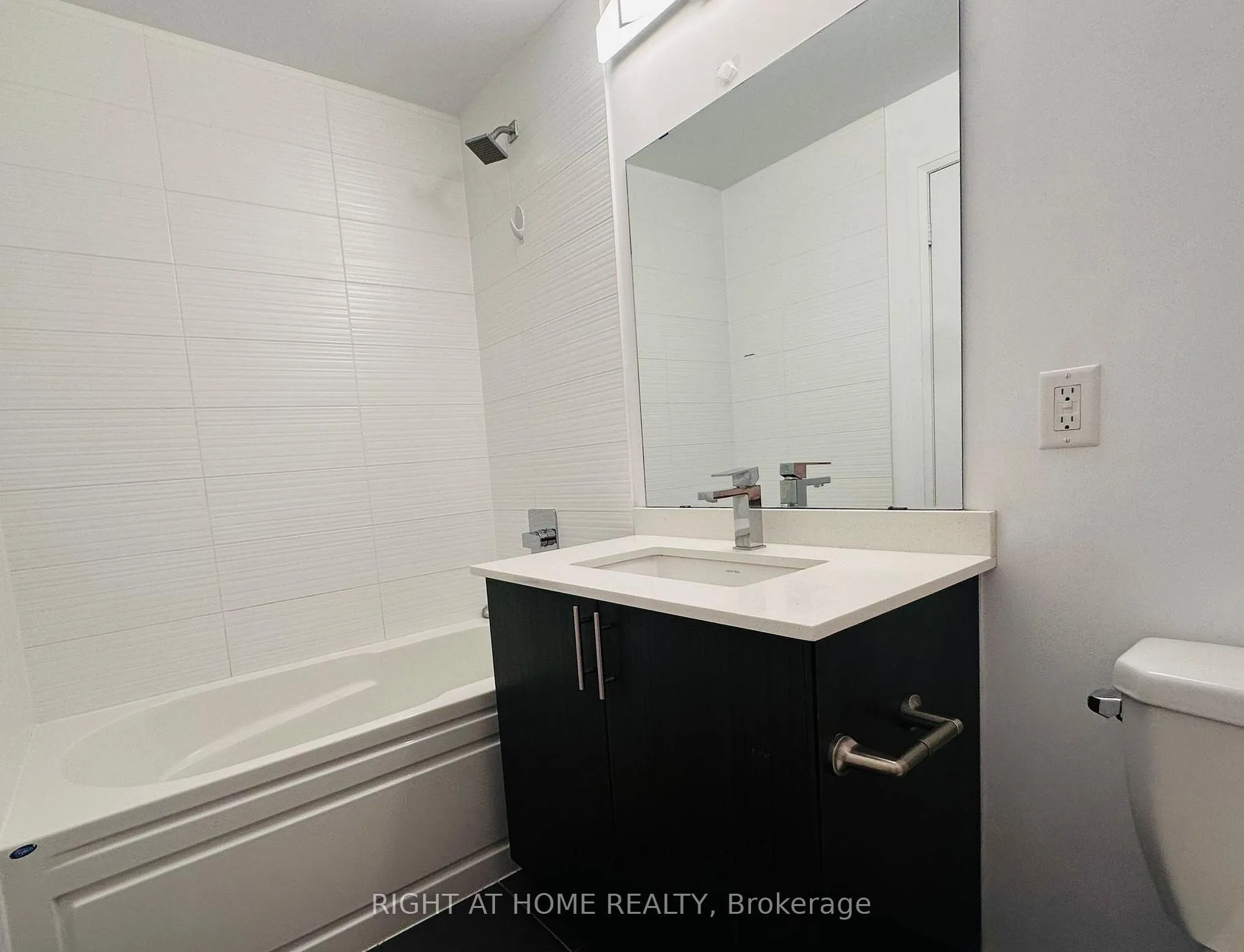 Photo 10 of Unit 628, 7900 Bathurst Street, Vaughan, Beverley Glen — HOMEH