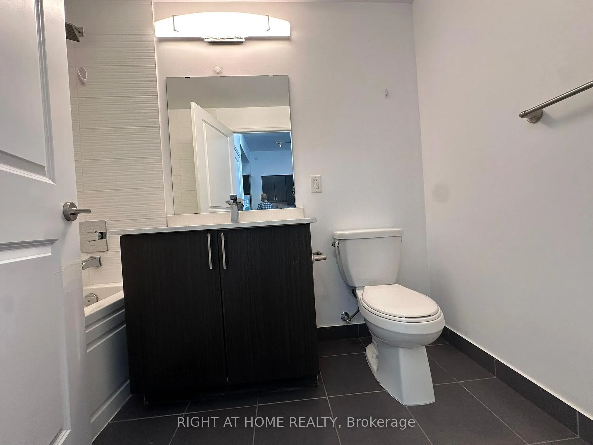 Photo 11 of Unit 628, 7900 Bathurst Street, Vaughan, Beverley Glen — HOMEH