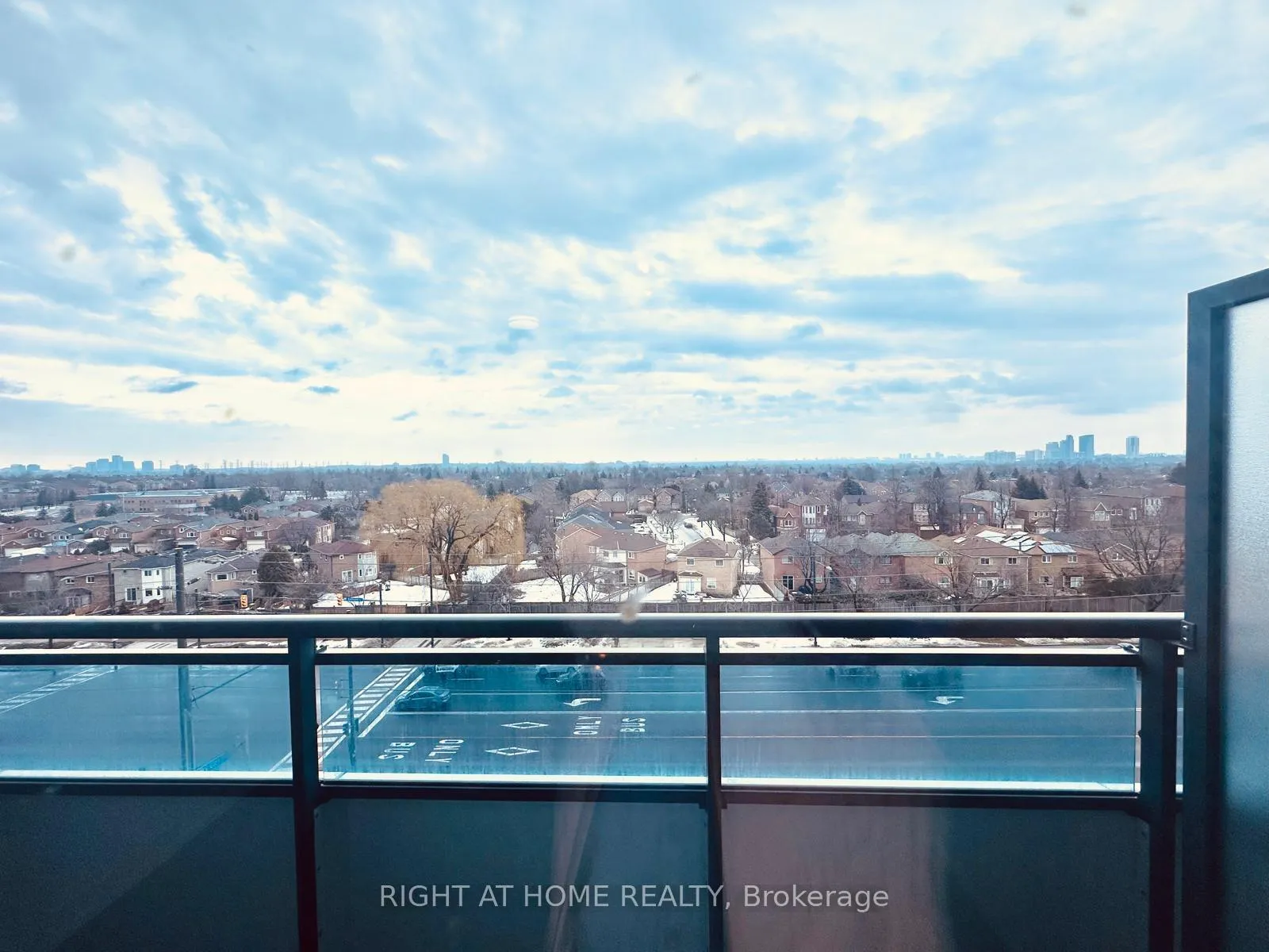 Photo 14 of Unit 628, 7900 Bathurst Street, Vaughan, Beverley Glen — HOMEH