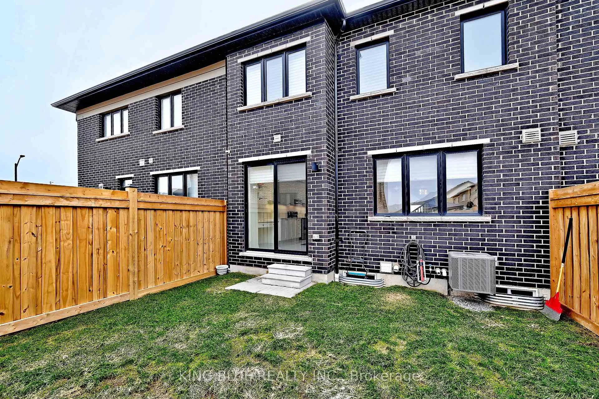Photo 45 of 56 Lockyer Drive, Whitby, Rural Whitby — HOMEH