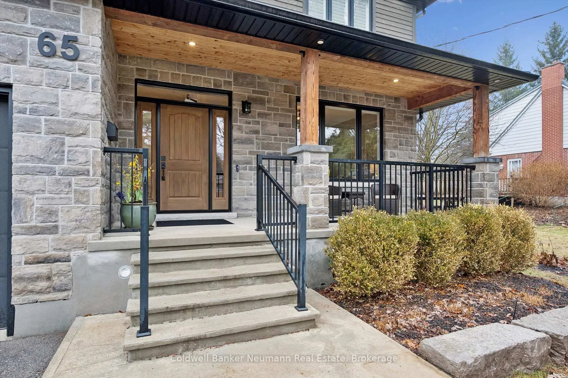 Photo 4 of 65 Dean Avenue, Guelph, Dovercliffe Park/Old University — HOMEH