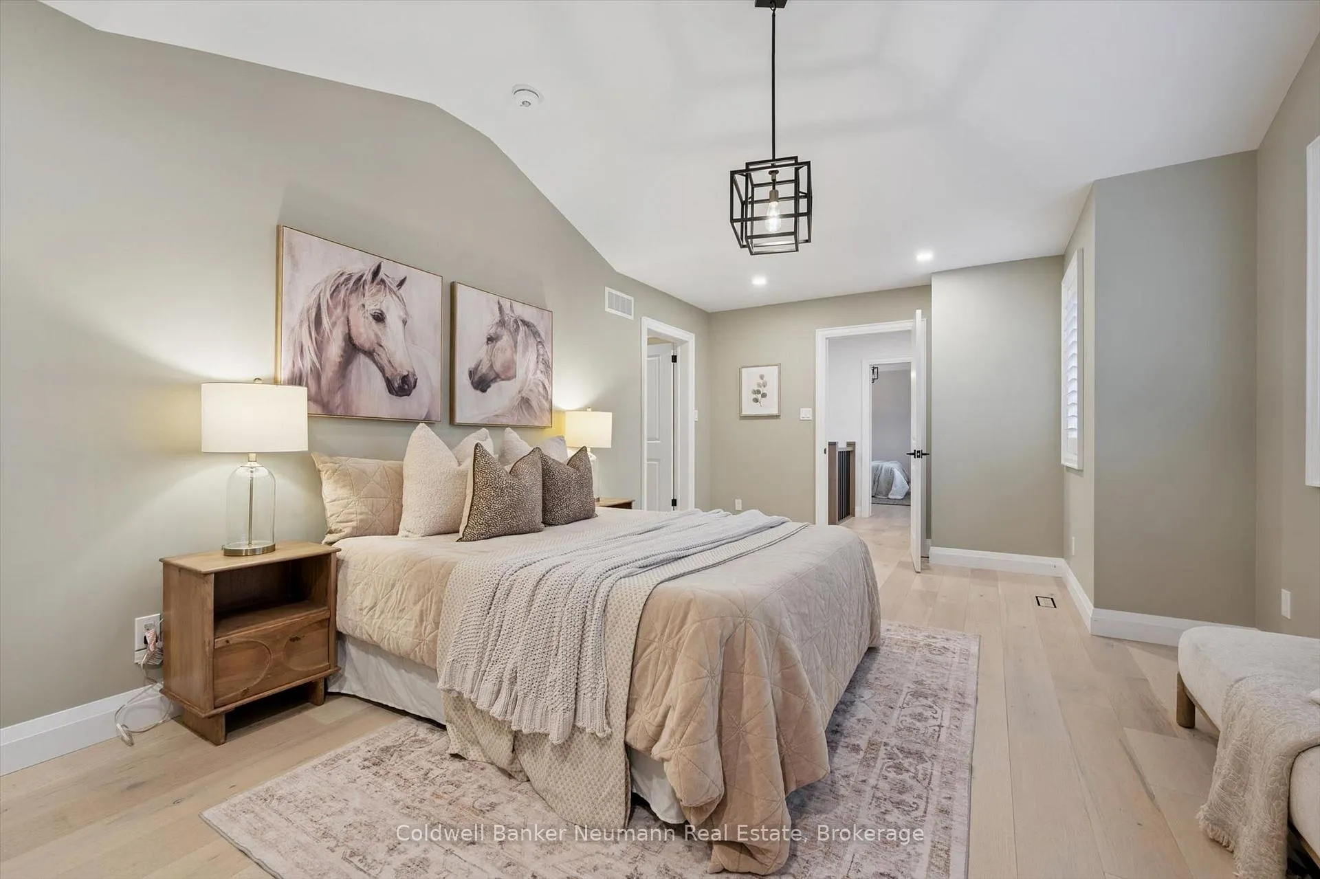 Photo 33 of 65 Dean Avenue, Guelph, Dovercliffe Park/Old University — HOMEH