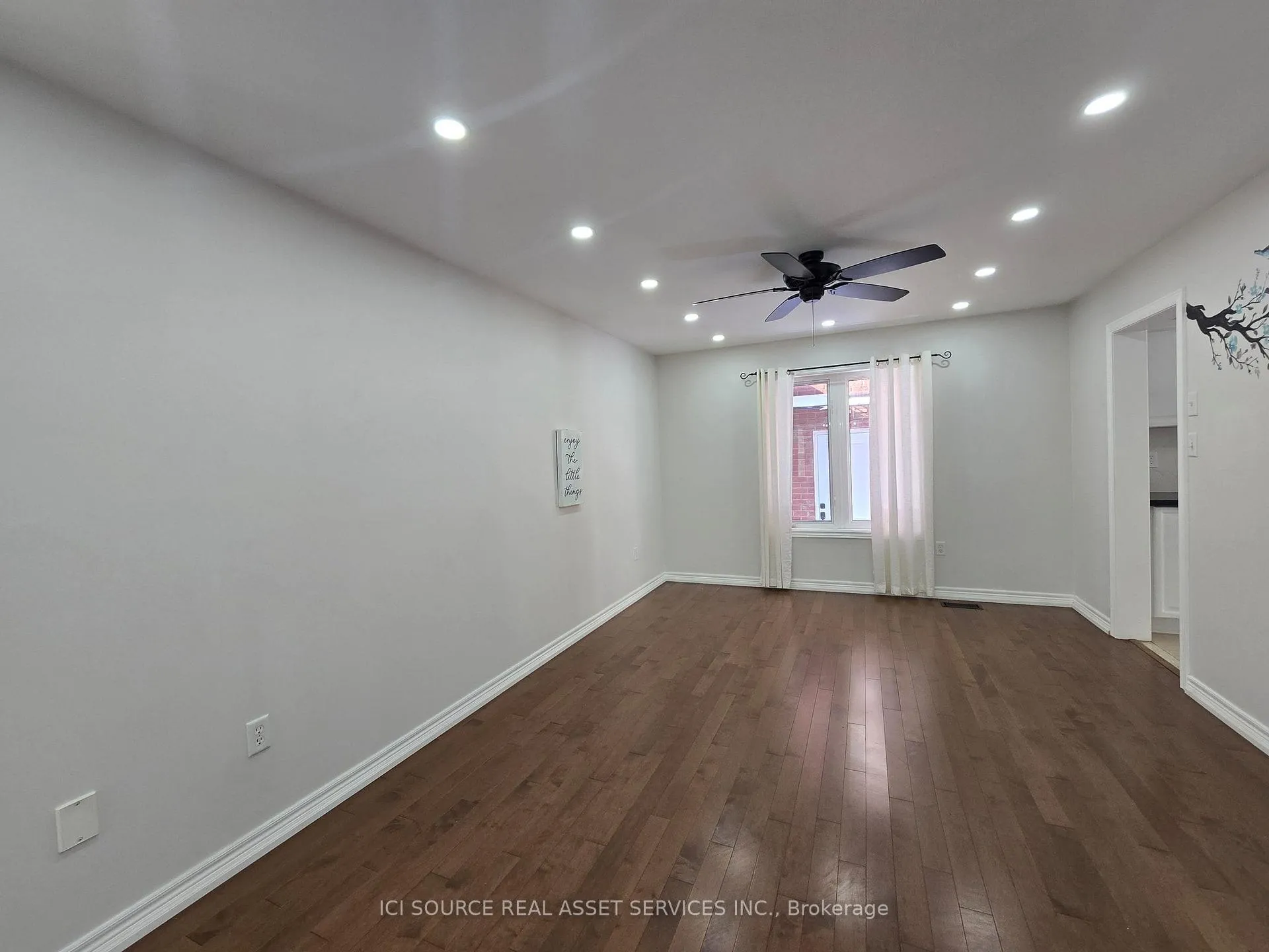Photo 10 of 1468 Coldstream Drive, Oshawa, Taunton — HOMEH