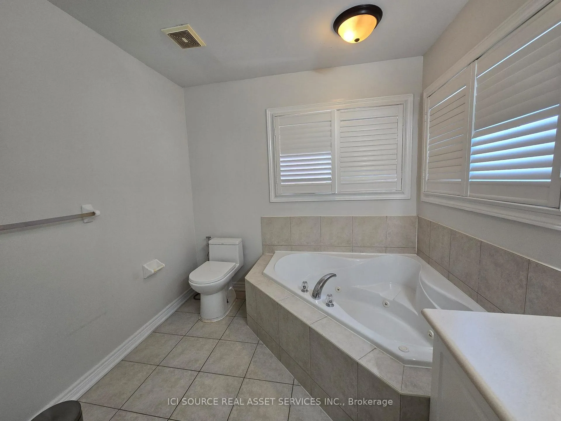 Photo 12 of 1468 Coldstream Drive, Oshawa, Taunton — HOMEH