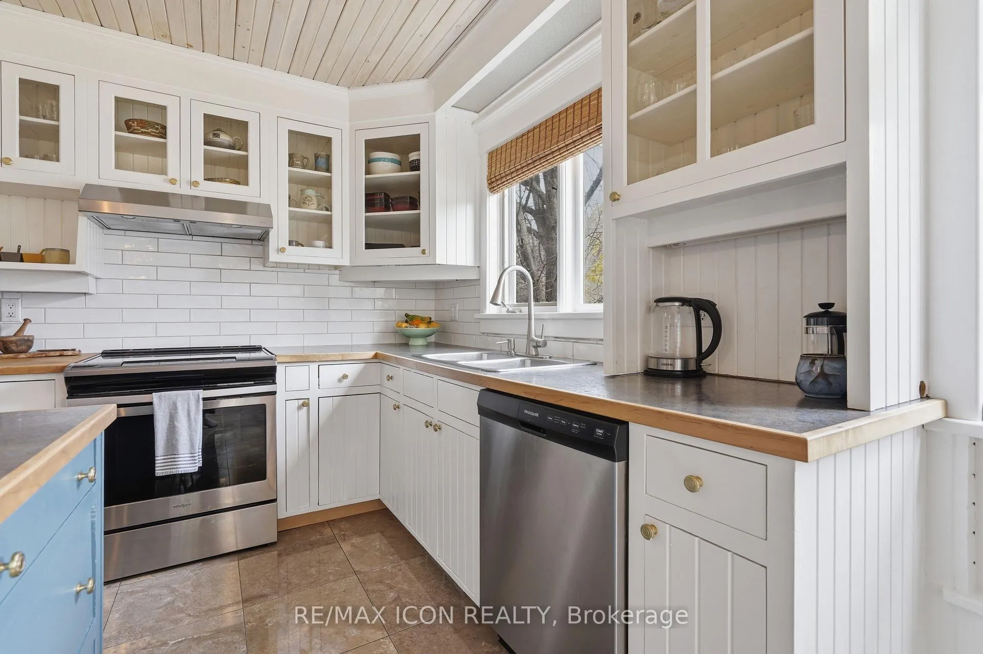 Photo 11 of 318 Selbourne Drive, Central Elgin, Rural Central Elgin — HOMEH