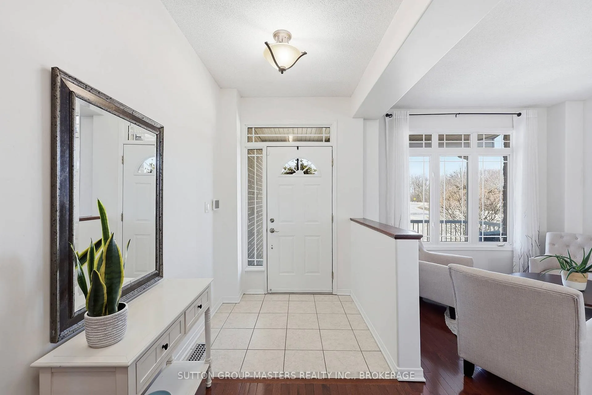 Photo 3 of 530 Nora Court, Kingston, Kingston East (Incl Barret Crt) — HOMEH