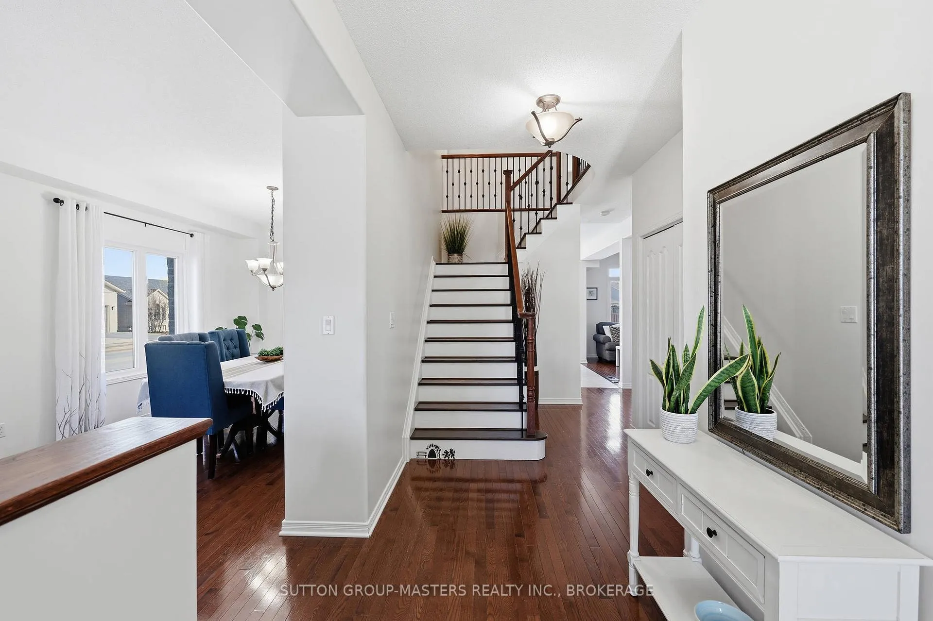 Photo 5 of 530 Nora Court, Kingston, Kingston East (Incl Barret Crt) — HOMEH