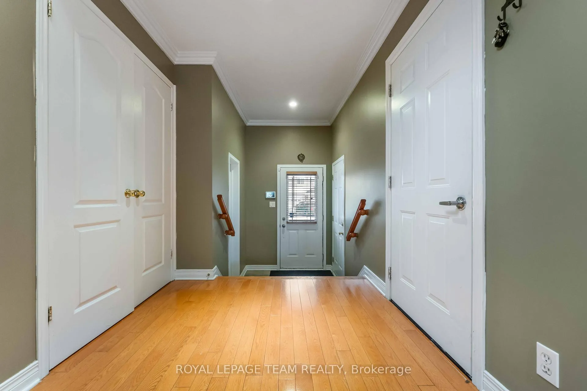 Photo 3 of 191 Deerfox Drive, Ottawa, Barrhaven - Longfields — HOMEH