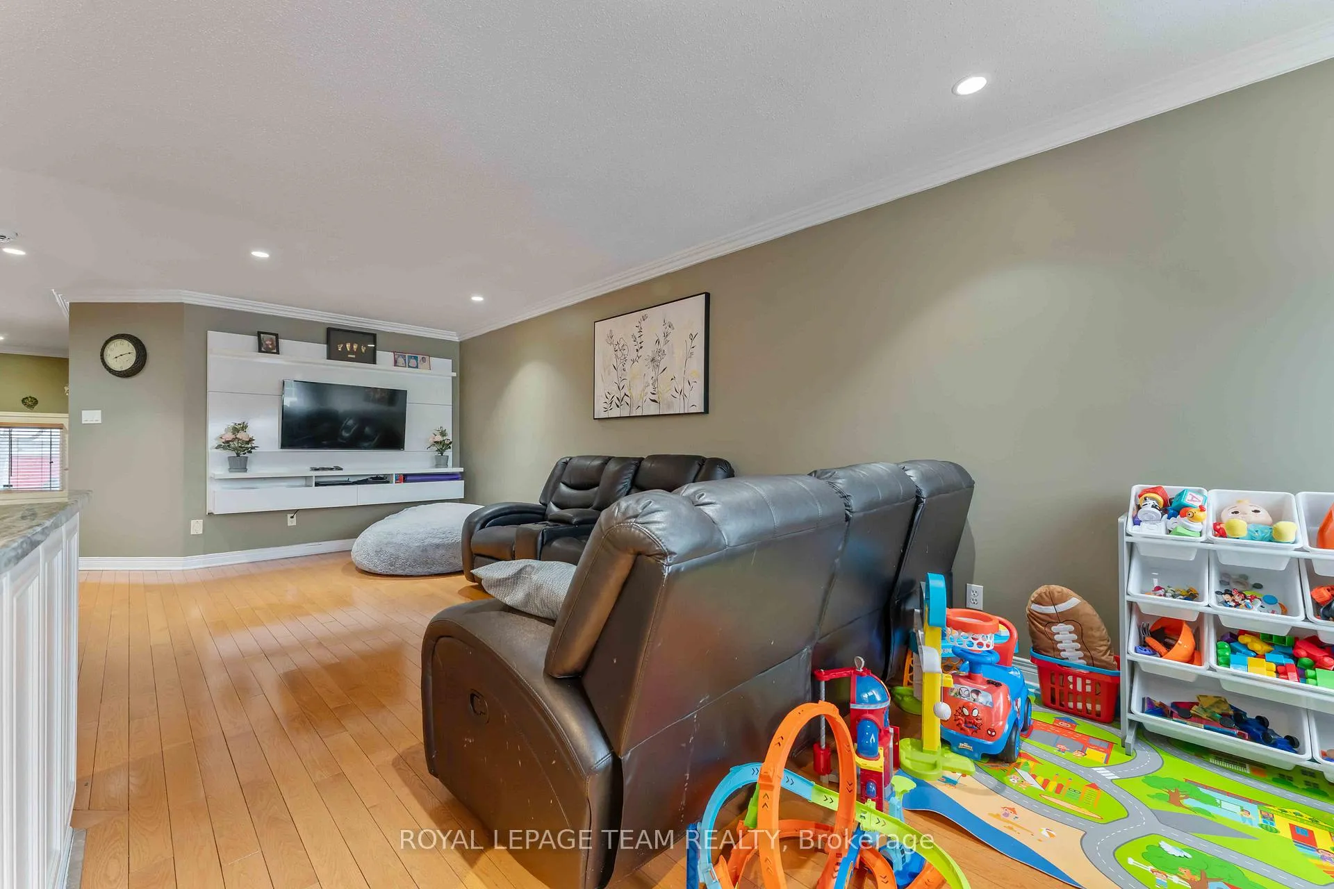 Photo 7 of 191 Deerfox Drive, Ottawa, Barrhaven - Longfields — HOMEH