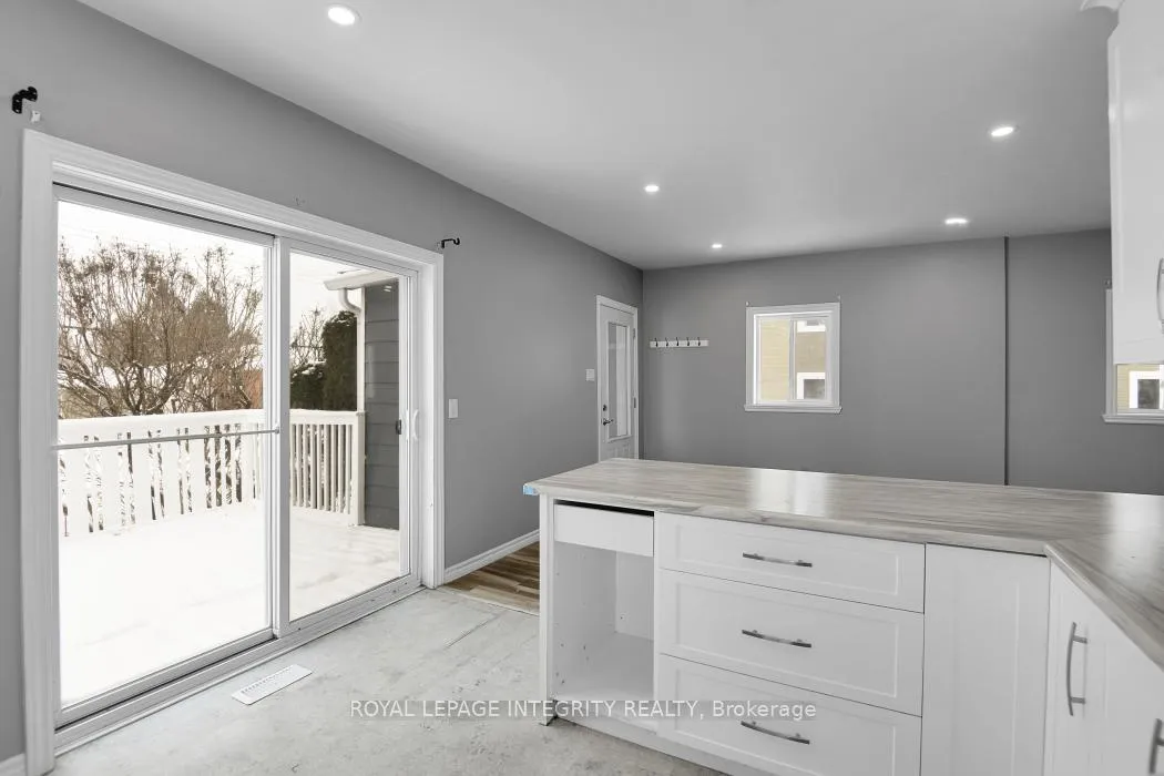 Photo 9 of 75 St. George Street E, North Glengarry, Alexandria — HOMEH