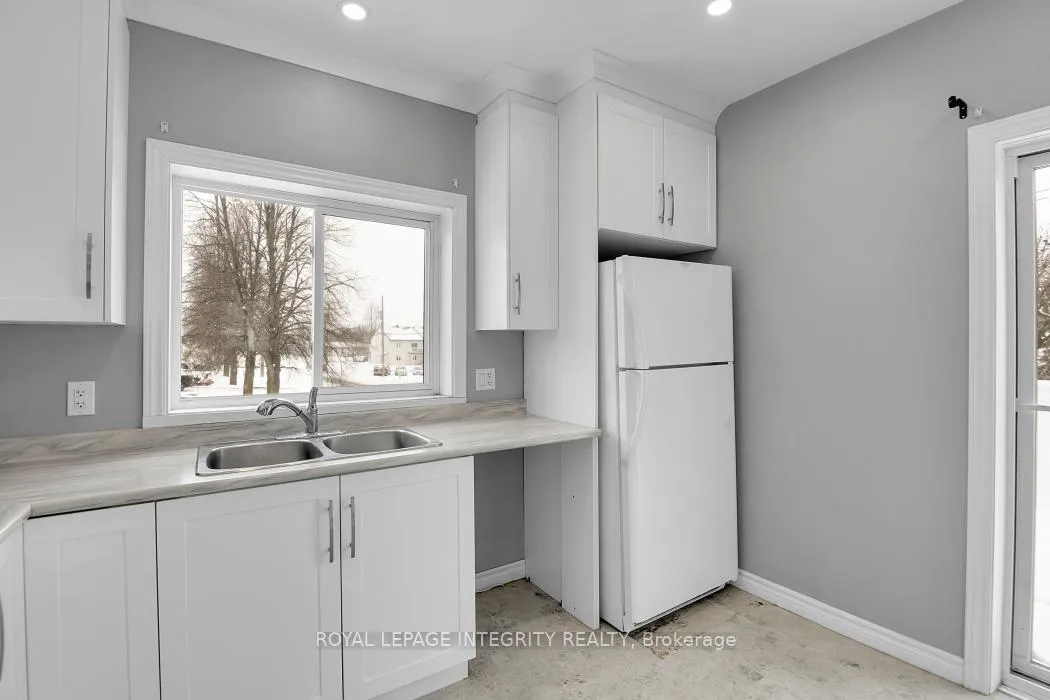 Photo 10 of 75 St. George Street E, North Glengarry, Alexandria — HOMEH