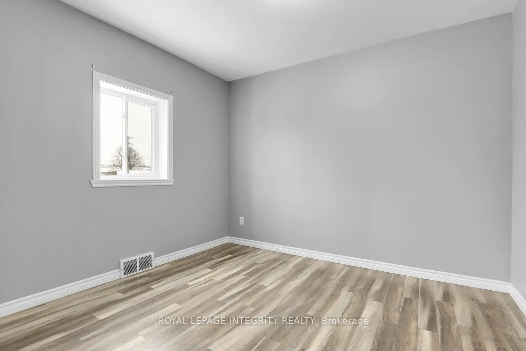 Photo 15 of 75 St. George Street E, North Glengarry, Alexandria — HOMEH