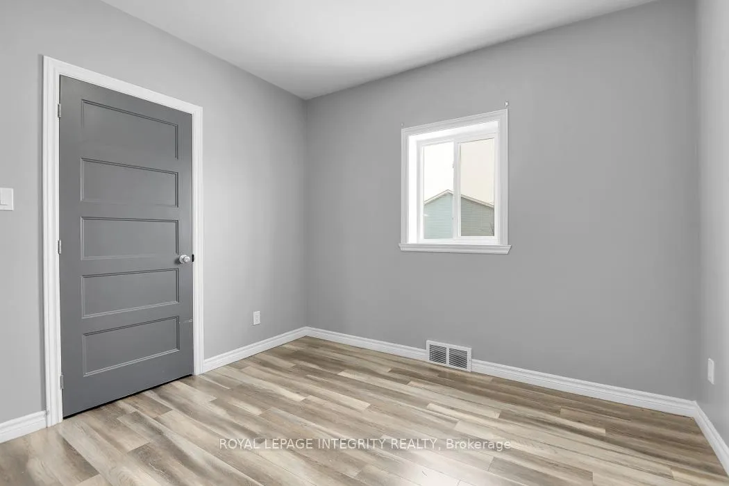 Photo 16 of 75 St. George Street E, North Glengarry, Alexandria — HOMEH