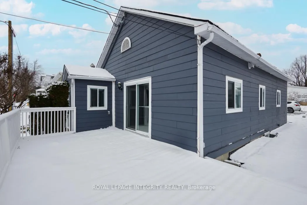 Photo 22 of 75 St. George Street E, North Glengarry, Alexandria — HOMEH