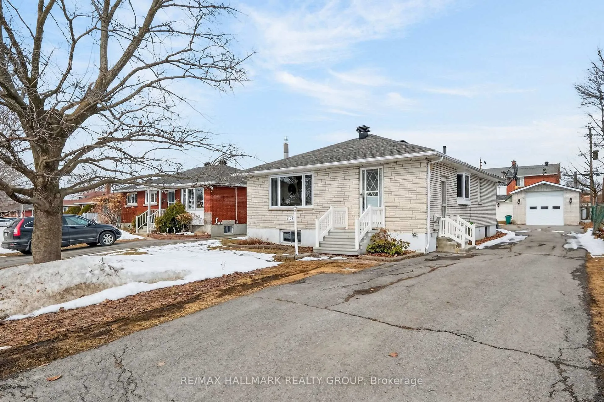 Photo 2 of 495 Hardy Avenue, Ottawa, Overbrook/Castle Heights — HOMEH