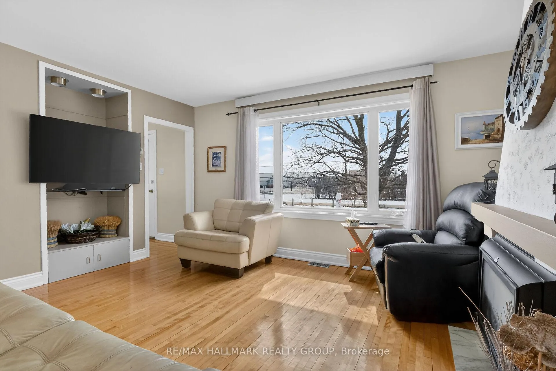 Photo 7 of 495 Hardy Avenue, Ottawa, Overbrook/Castle Heights — HOMEH