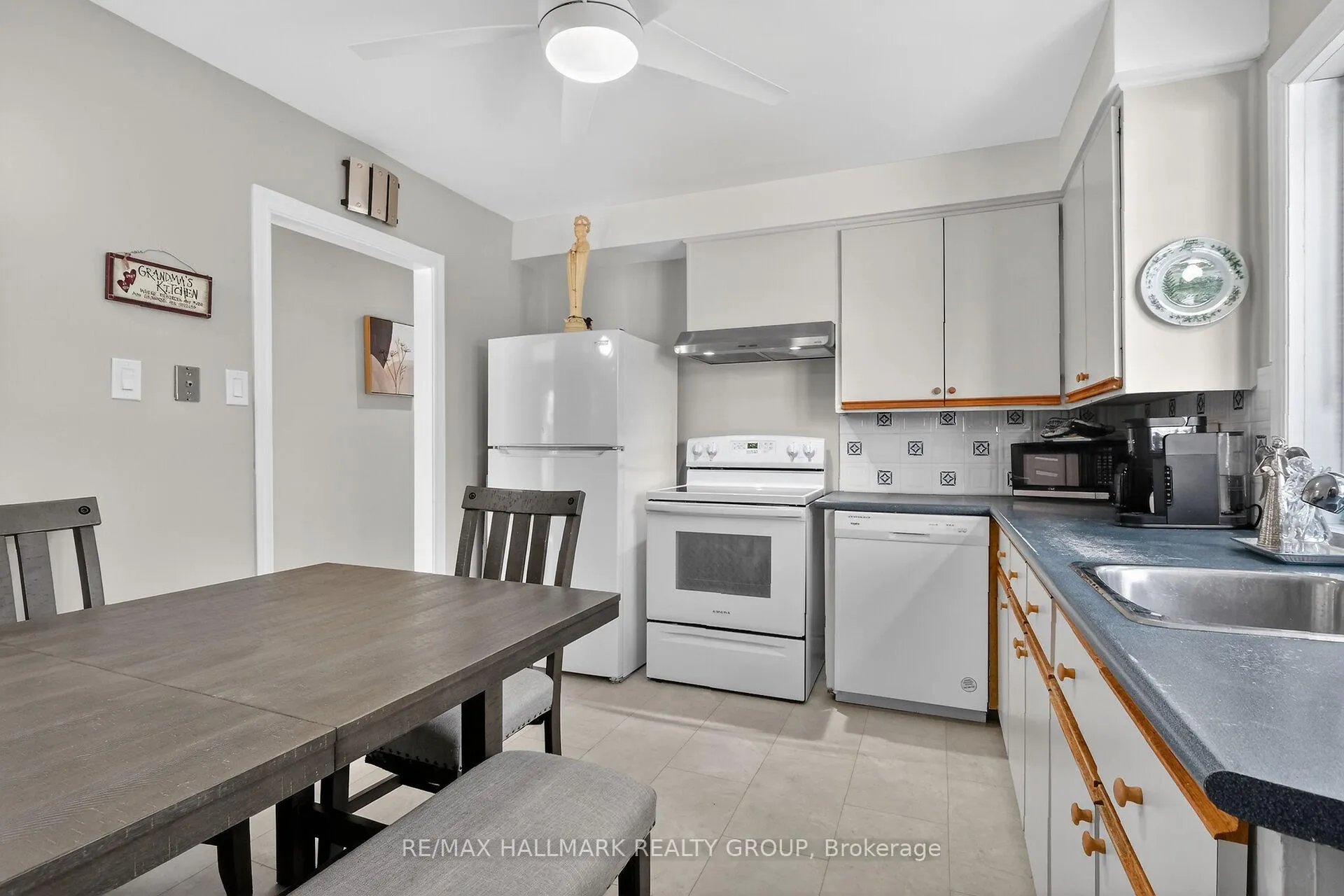 Photo 10 of 495 Hardy Avenue, Ottawa, Overbrook/Castle Heights — HOMEH