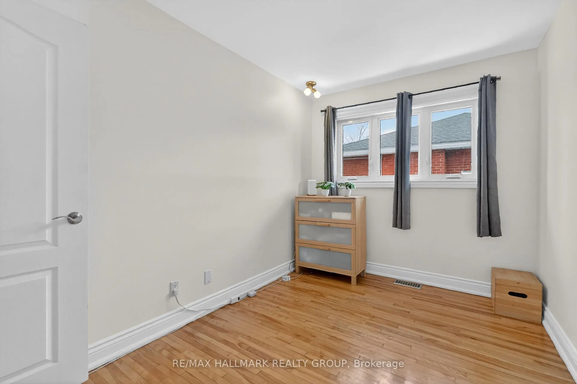 Photo 18 of 495 Hardy Avenue, Ottawa, Overbrook/Castle Heights — HOMEH