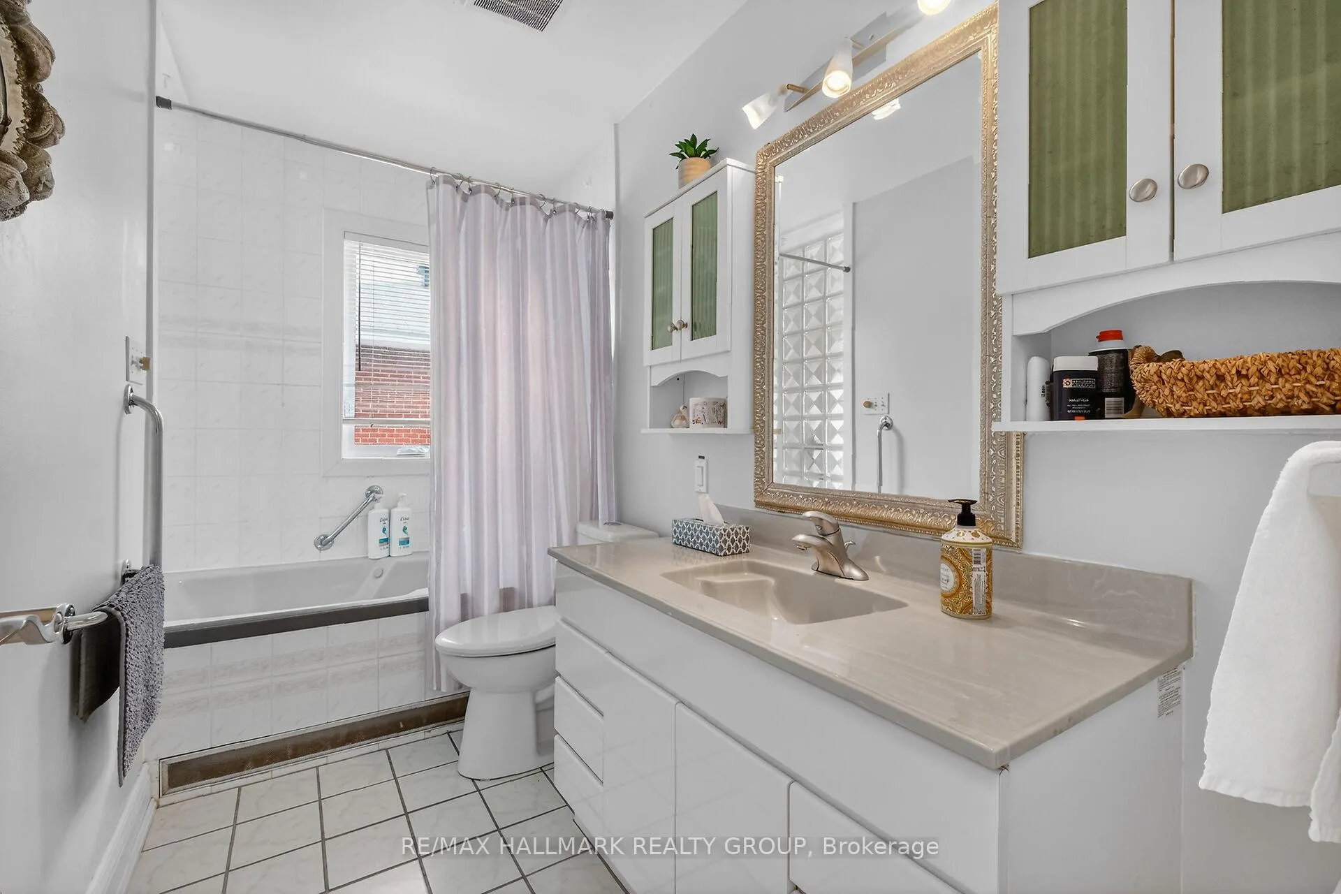 Photo 19 of 495 Hardy Avenue, Ottawa, Overbrook/Castle Heights — HOMEH